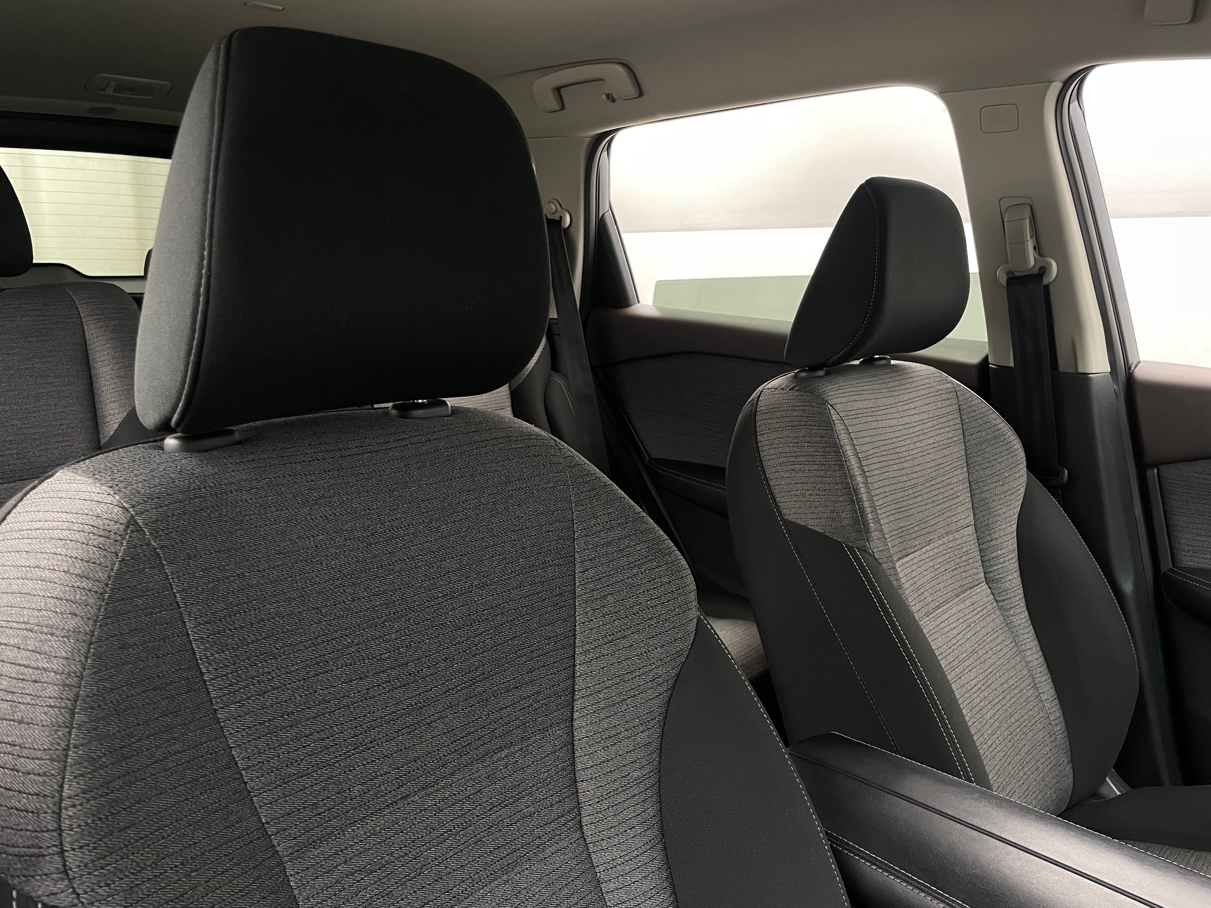 2023 Nissan Rogue SV 2