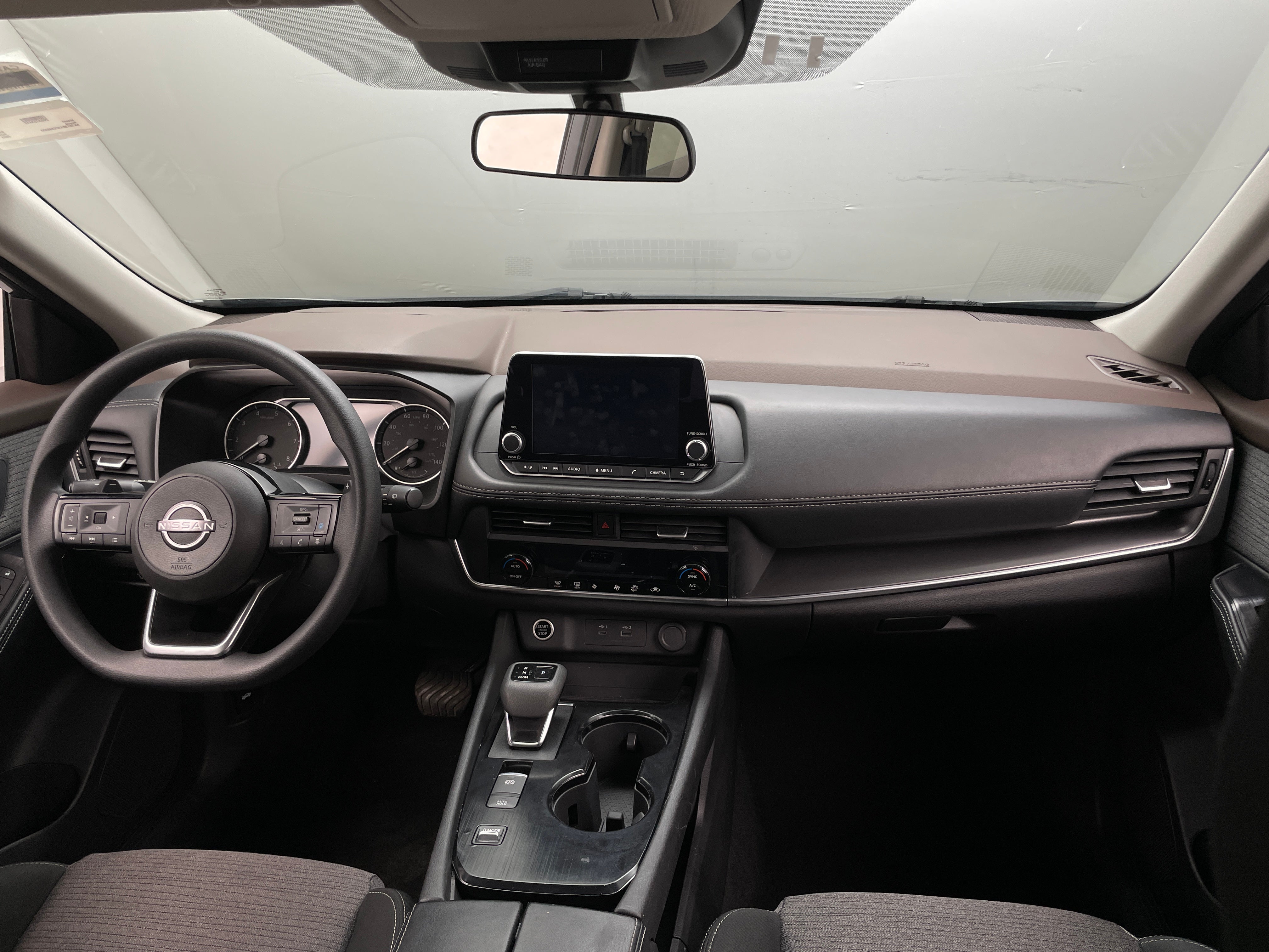 2023 Nissan Rogue SV 3
