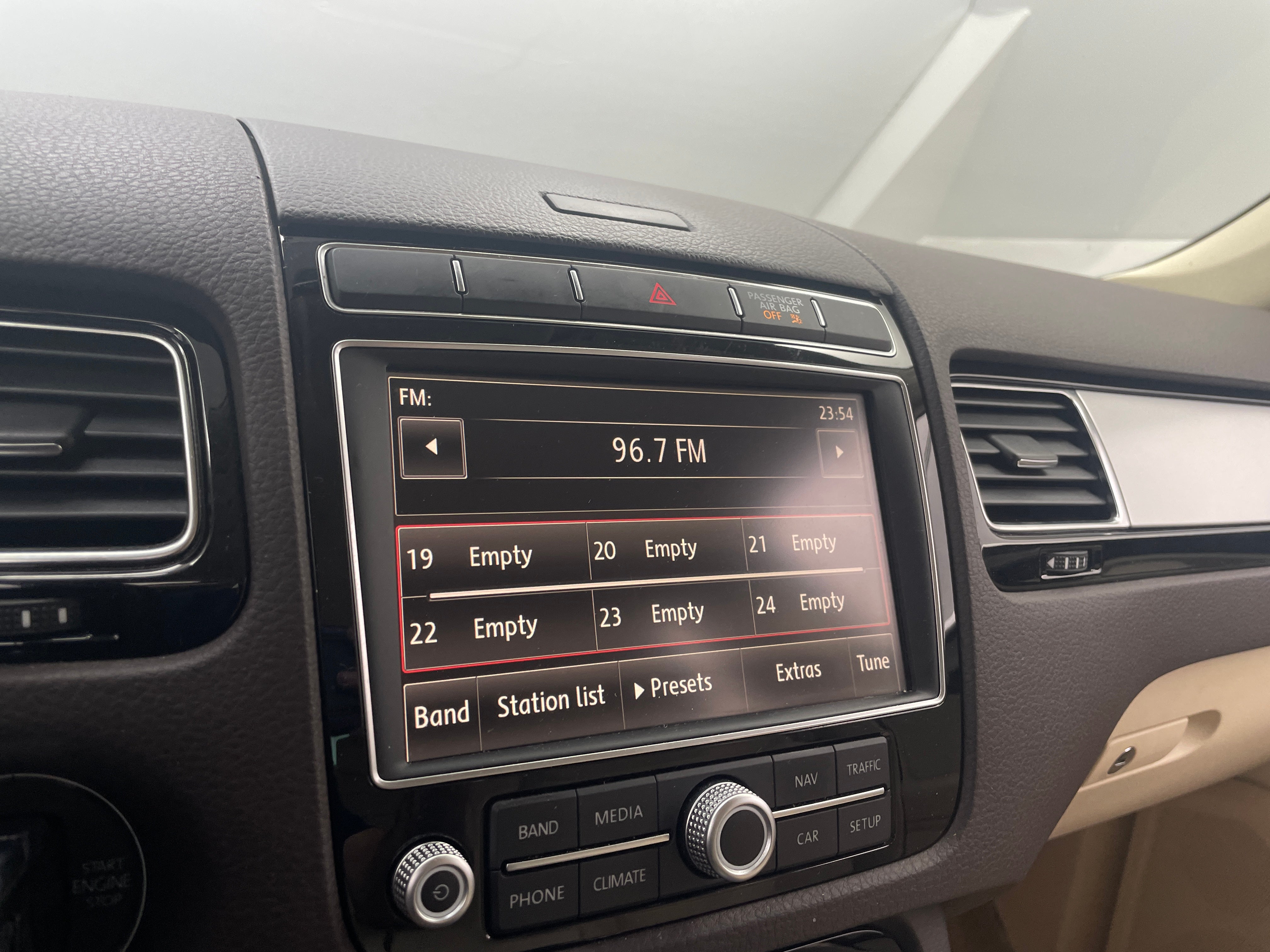 2015 Volkswagen Touareg TDI Sport 4