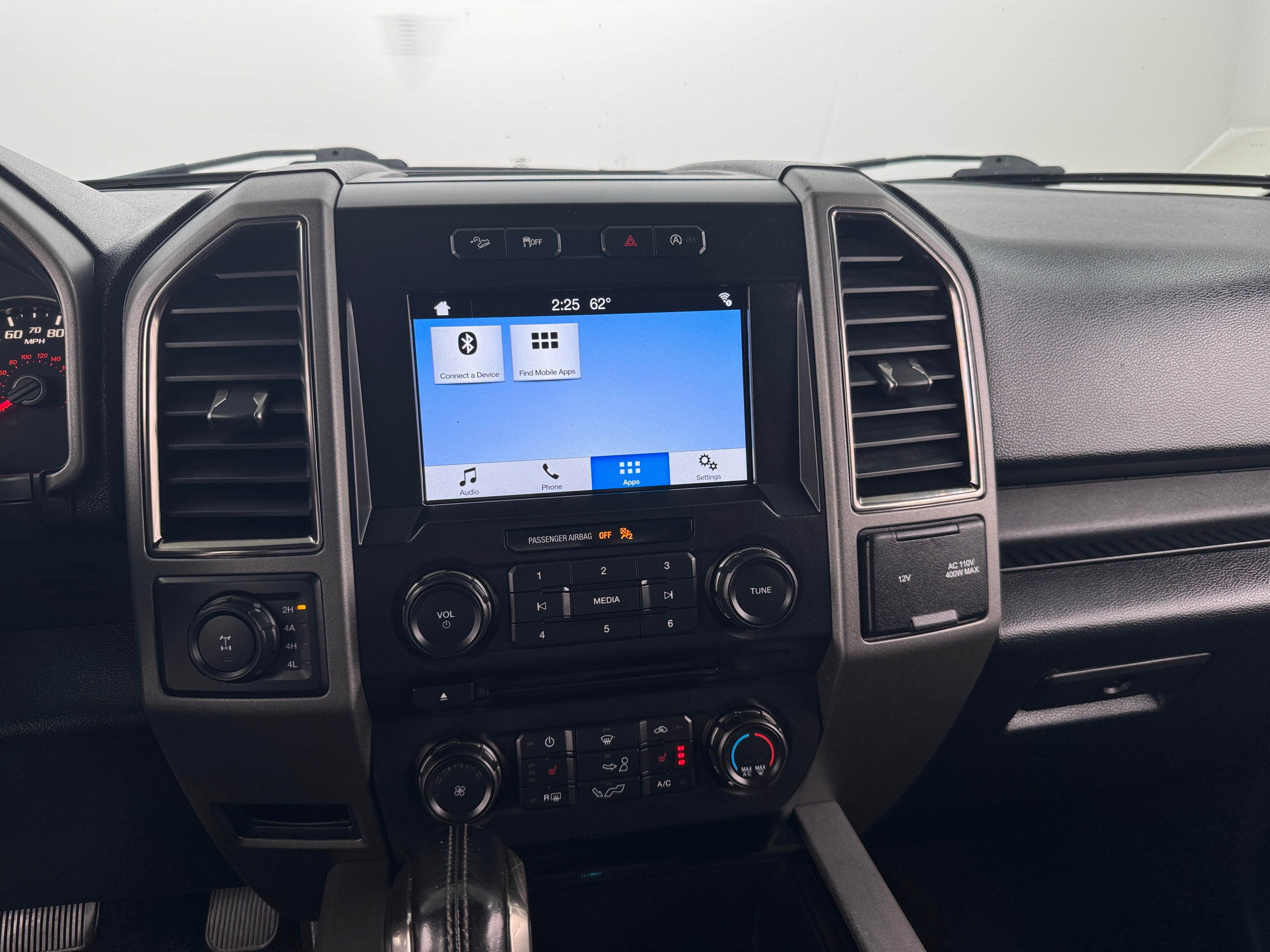 2018 Ford Econoline E-150 4