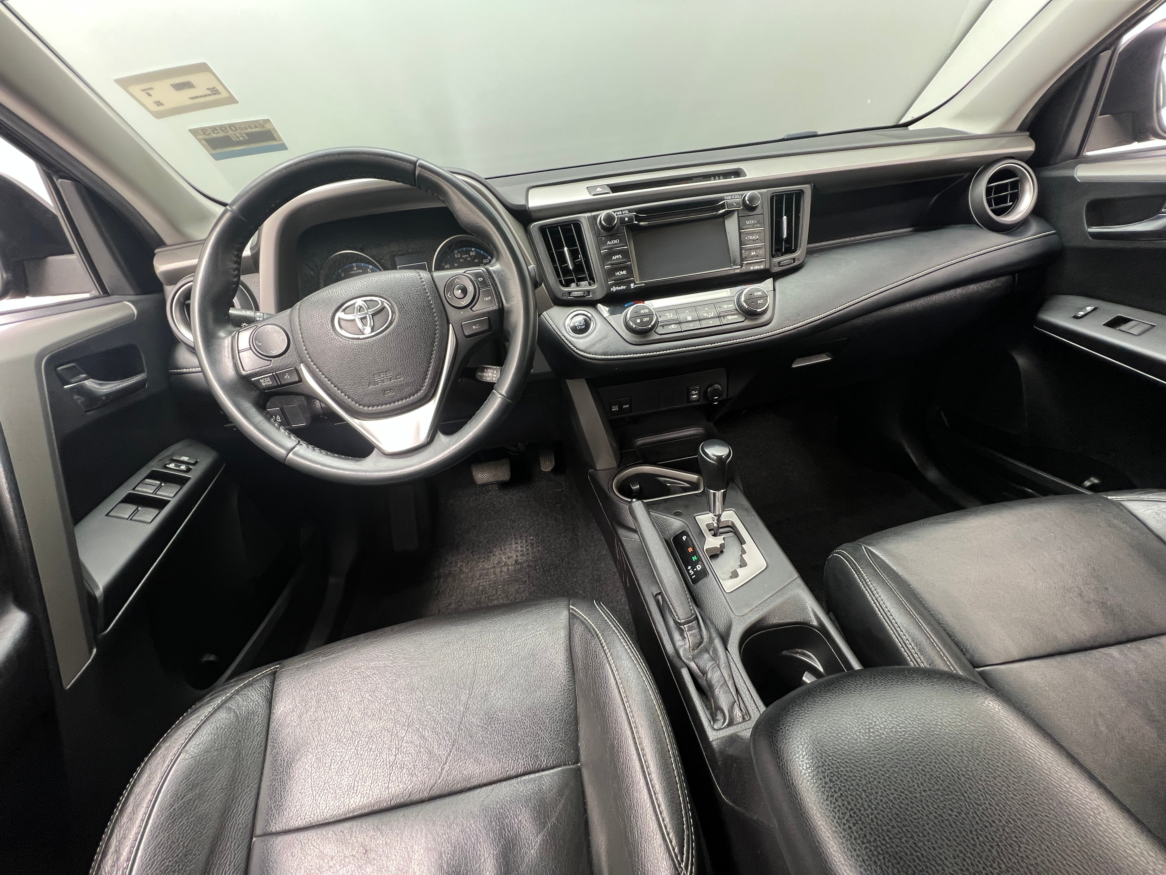 2018 Toyota RAV4 XLE 3