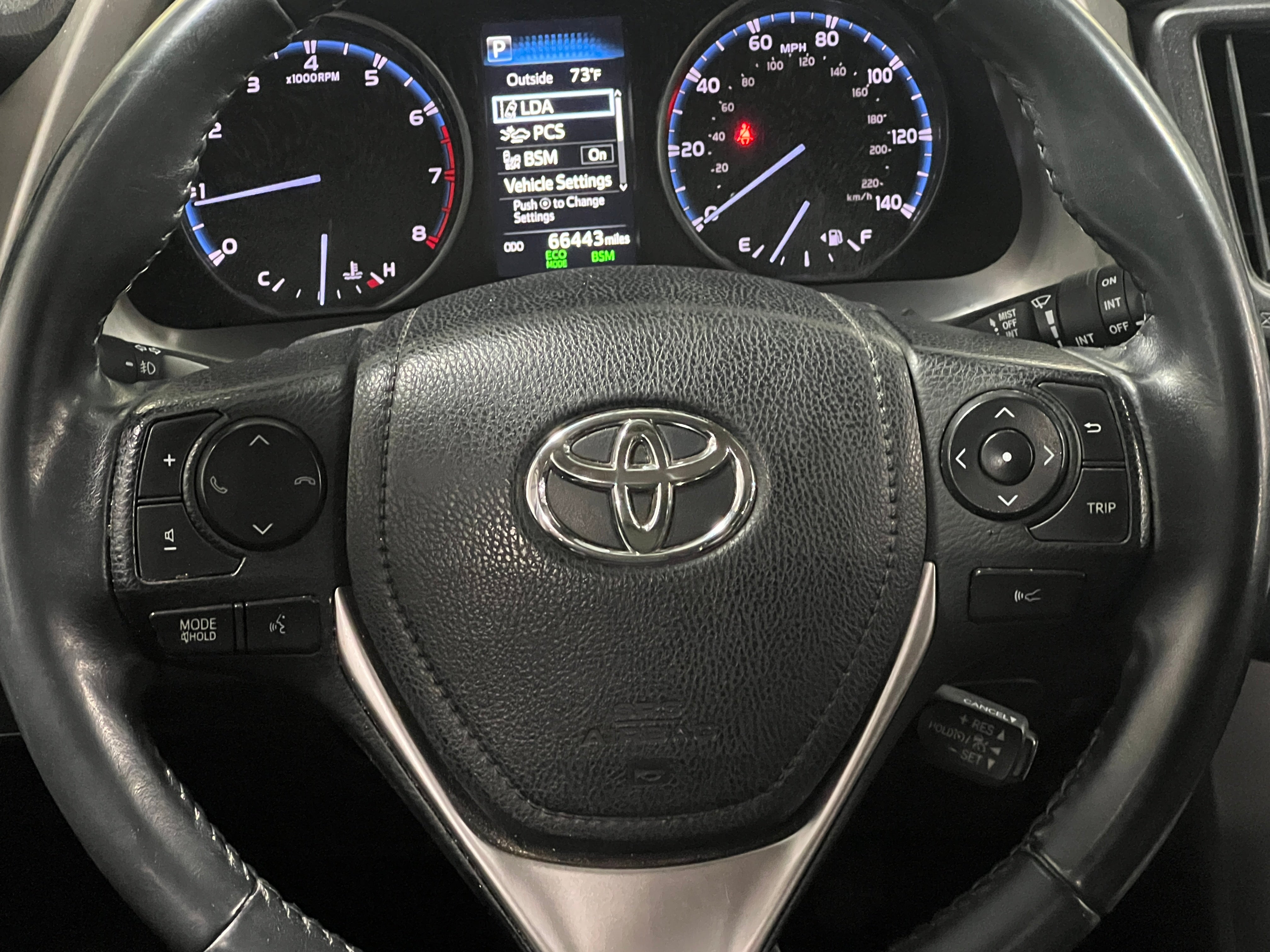 2018 Toyota RAV4 XLE 5