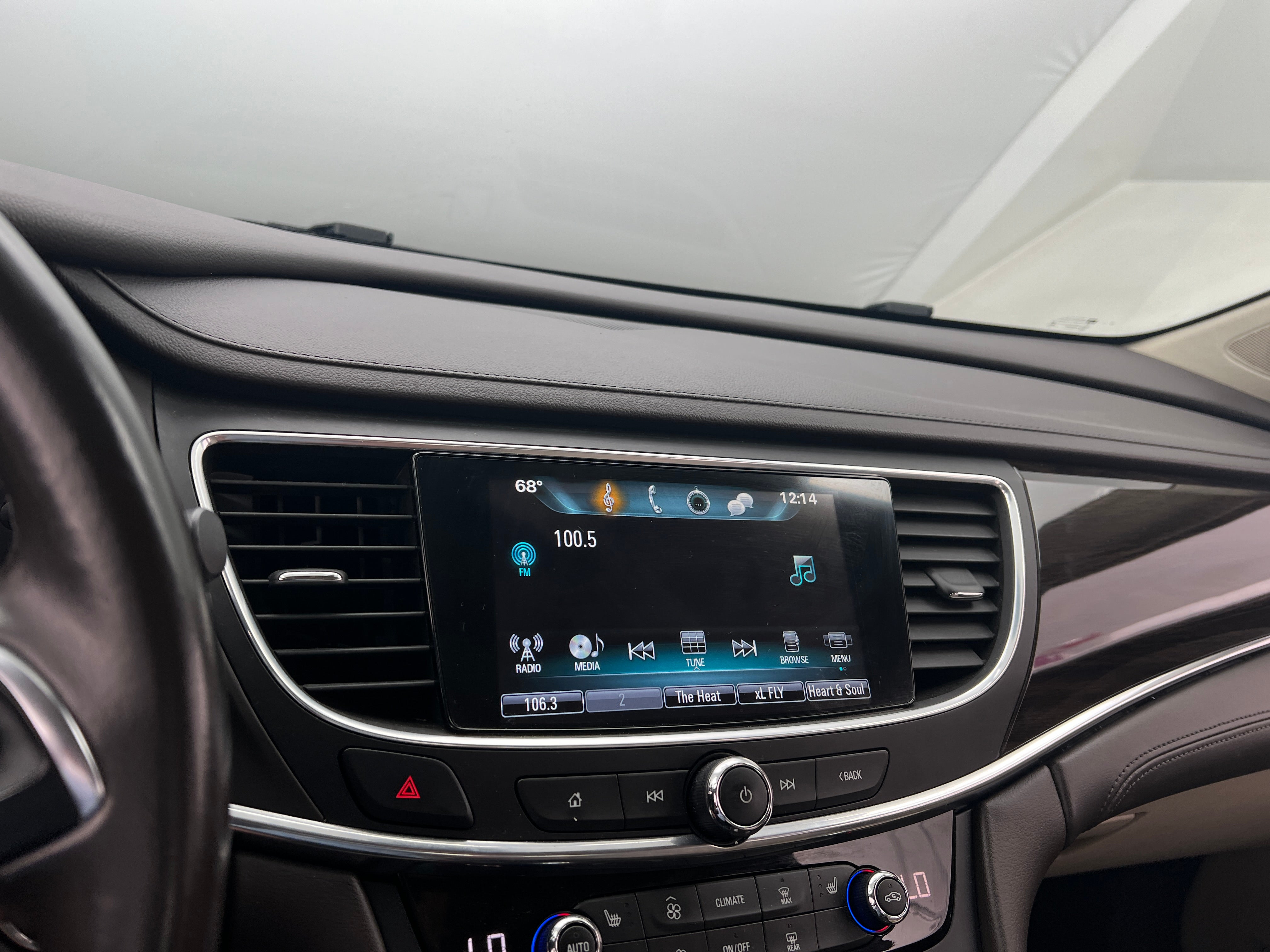 2018 Buick LaCrosse Essence 3