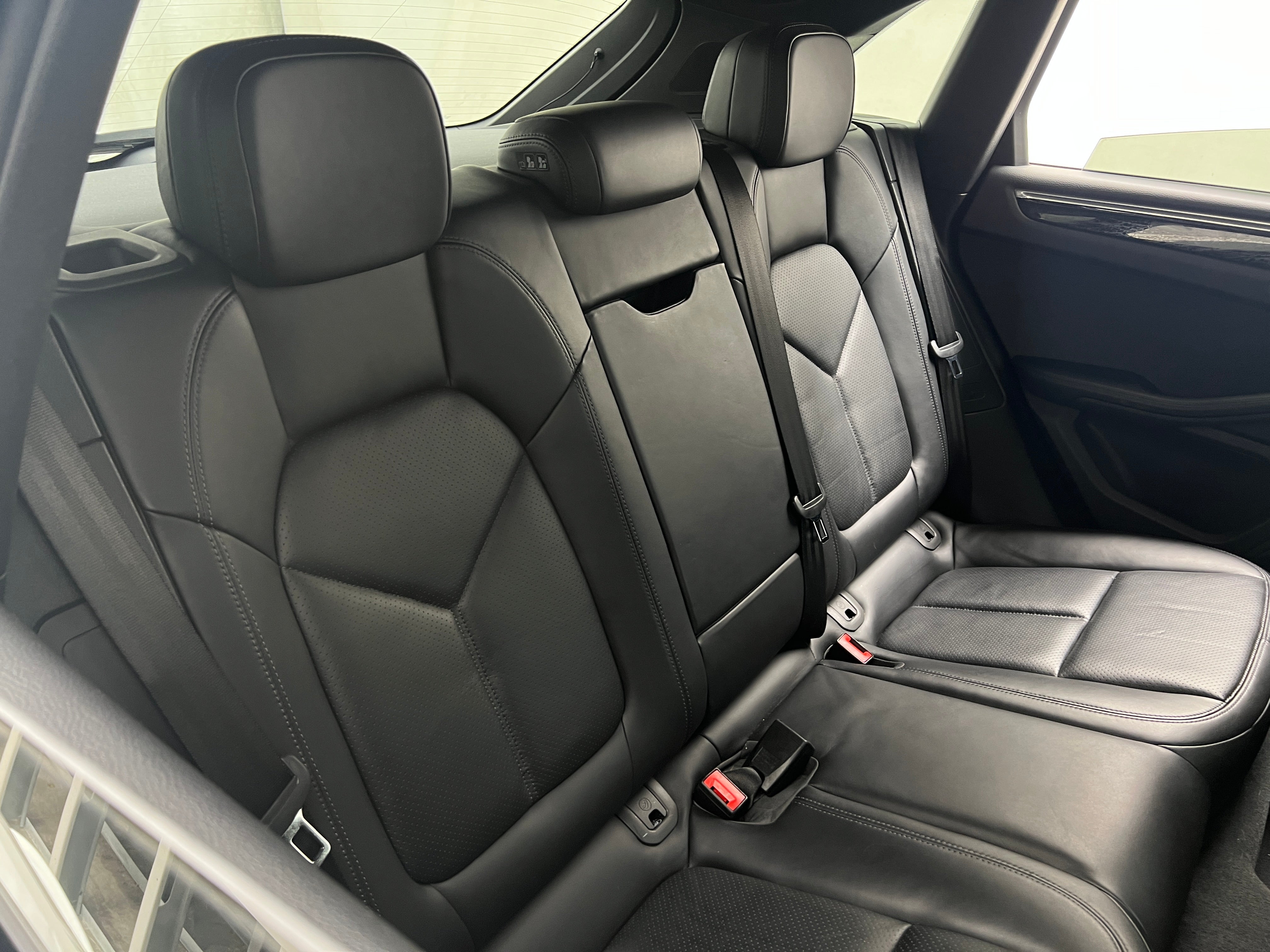 2017 Porsche Macan Base 5