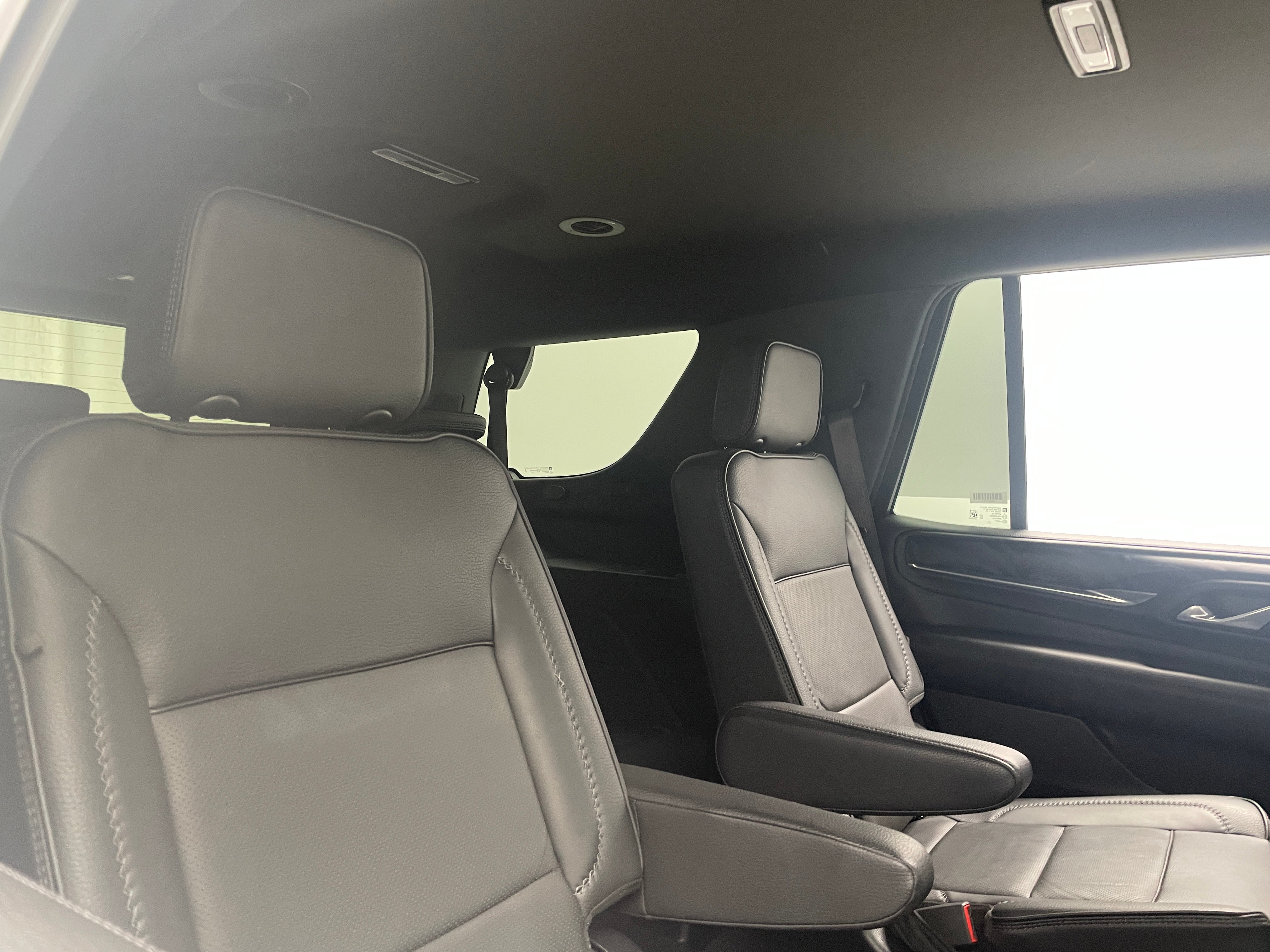 2023 GMC Yukon Denali 5