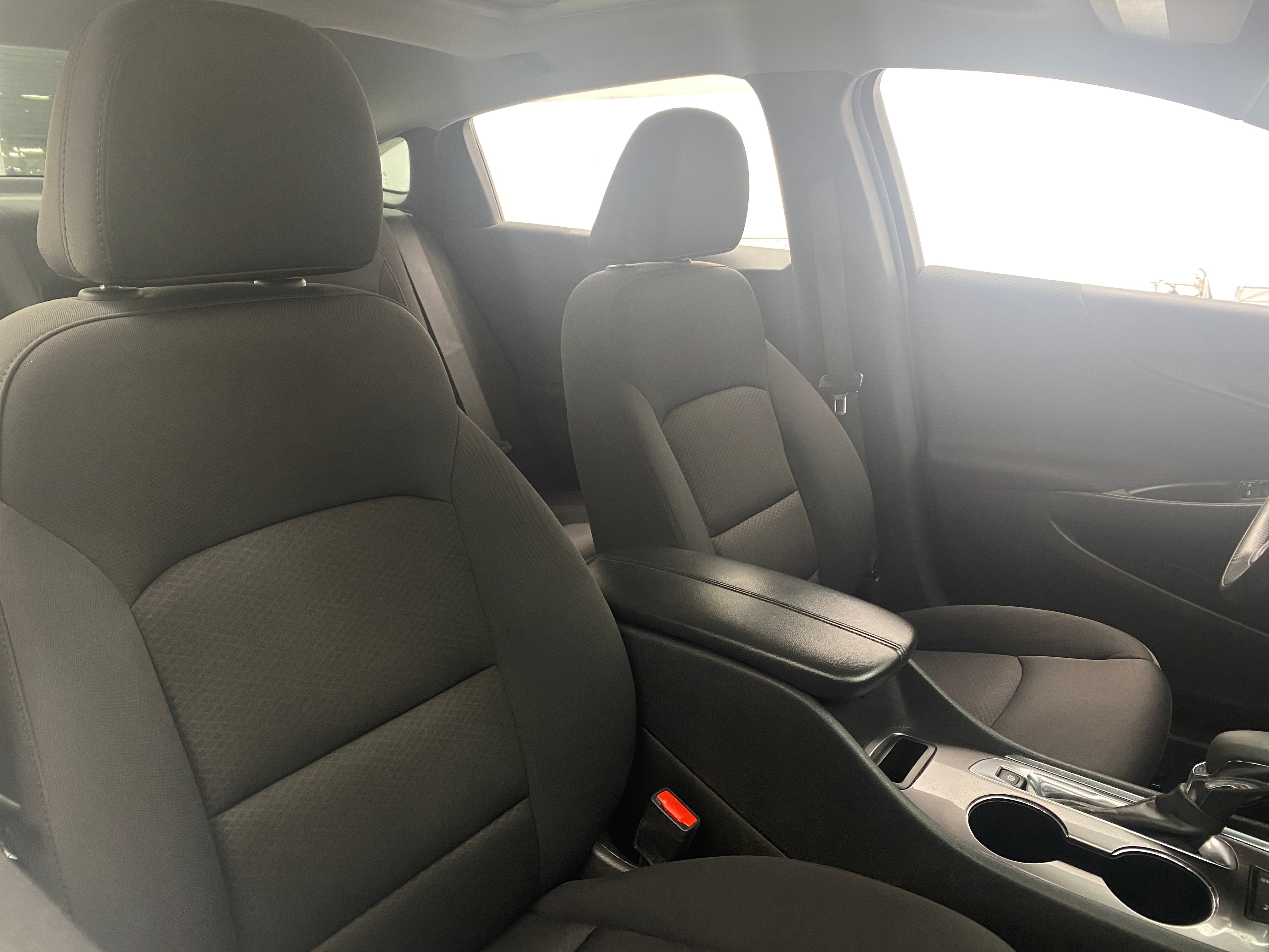2023 Chevrolet Malibu LT 2