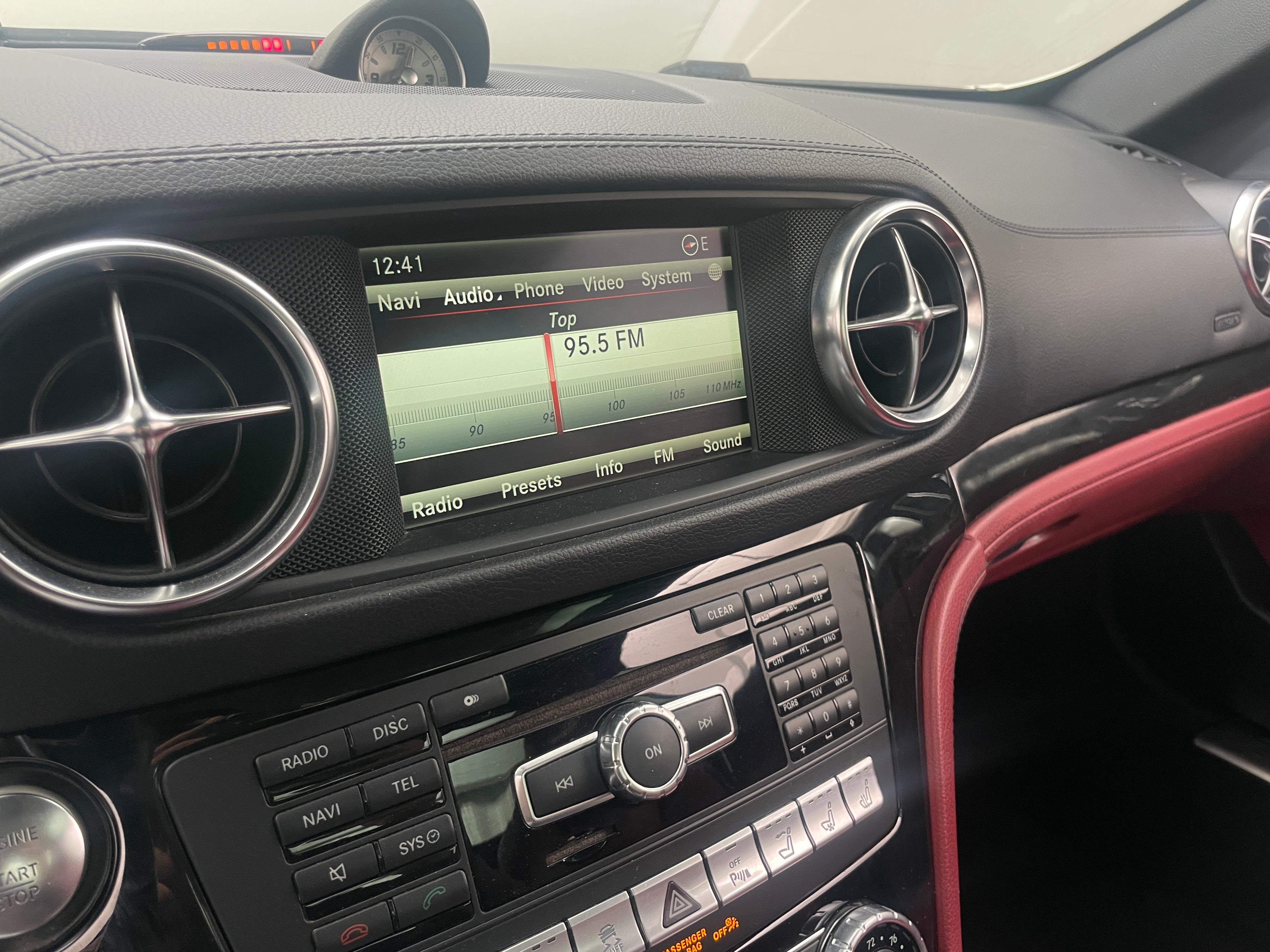 2014 Mercedes-Benz SL-Class SL 550 2