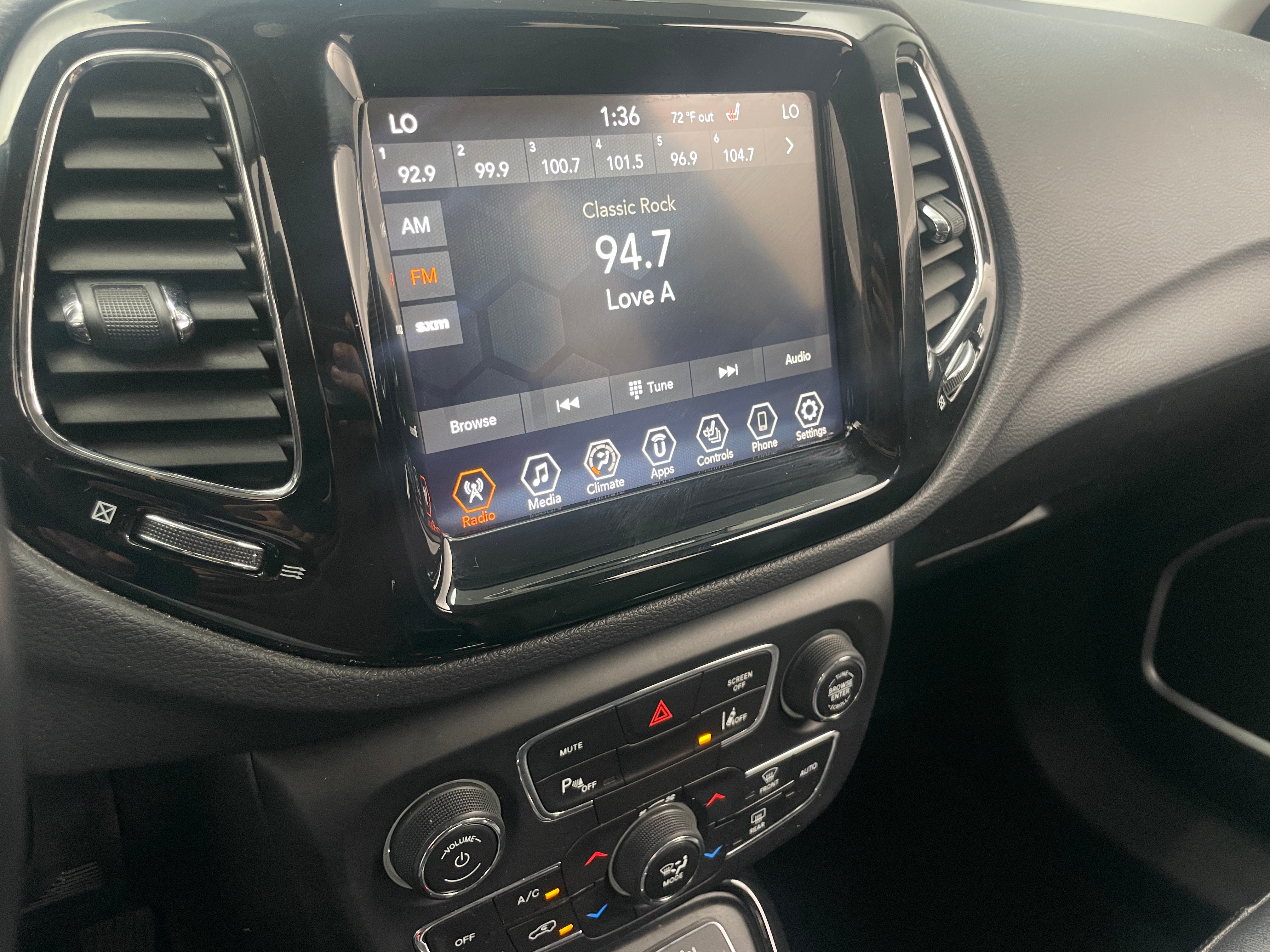 2021 Jeep Compass Limited 3