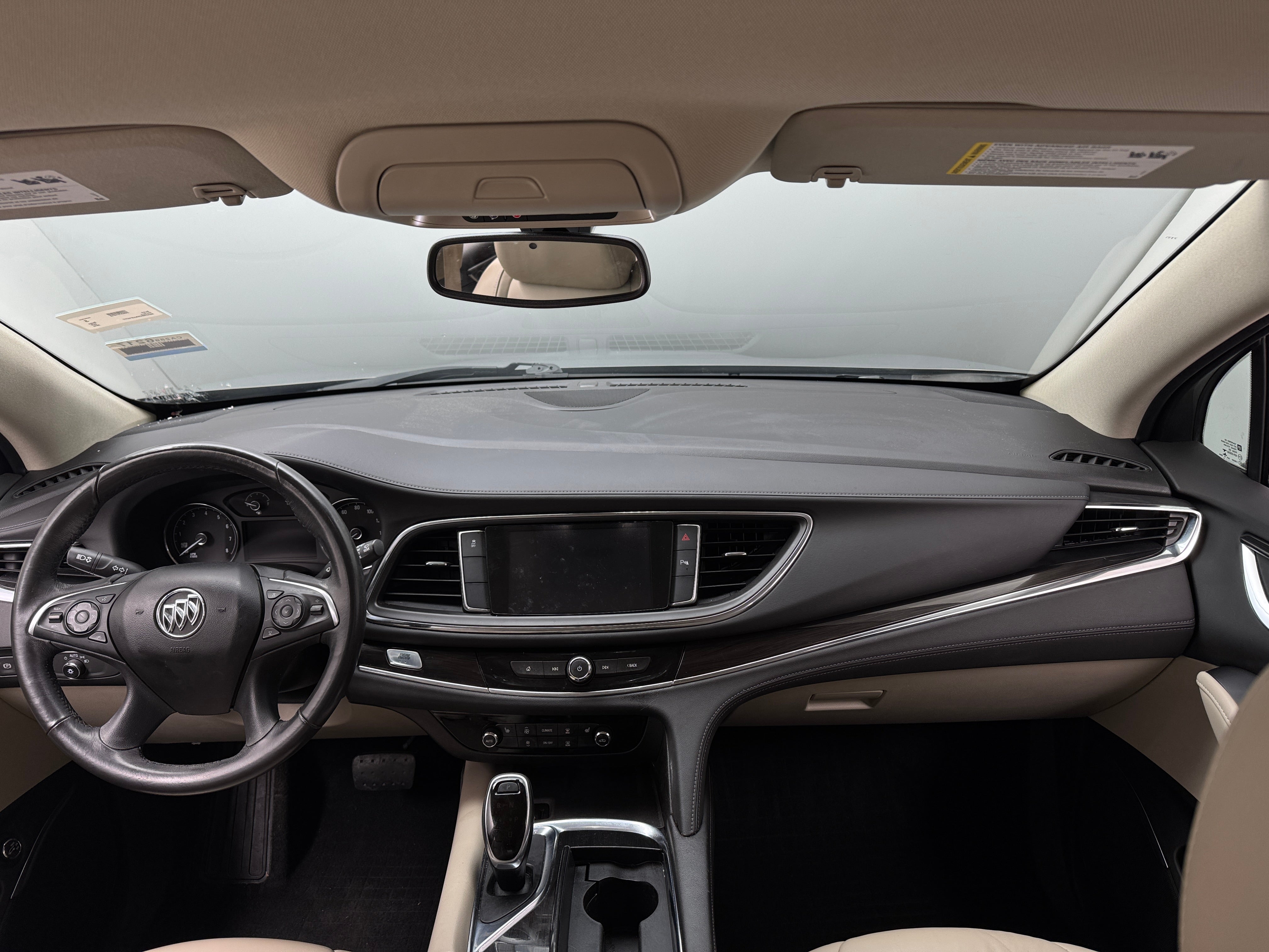 2018 Buick Enclave Essence 2