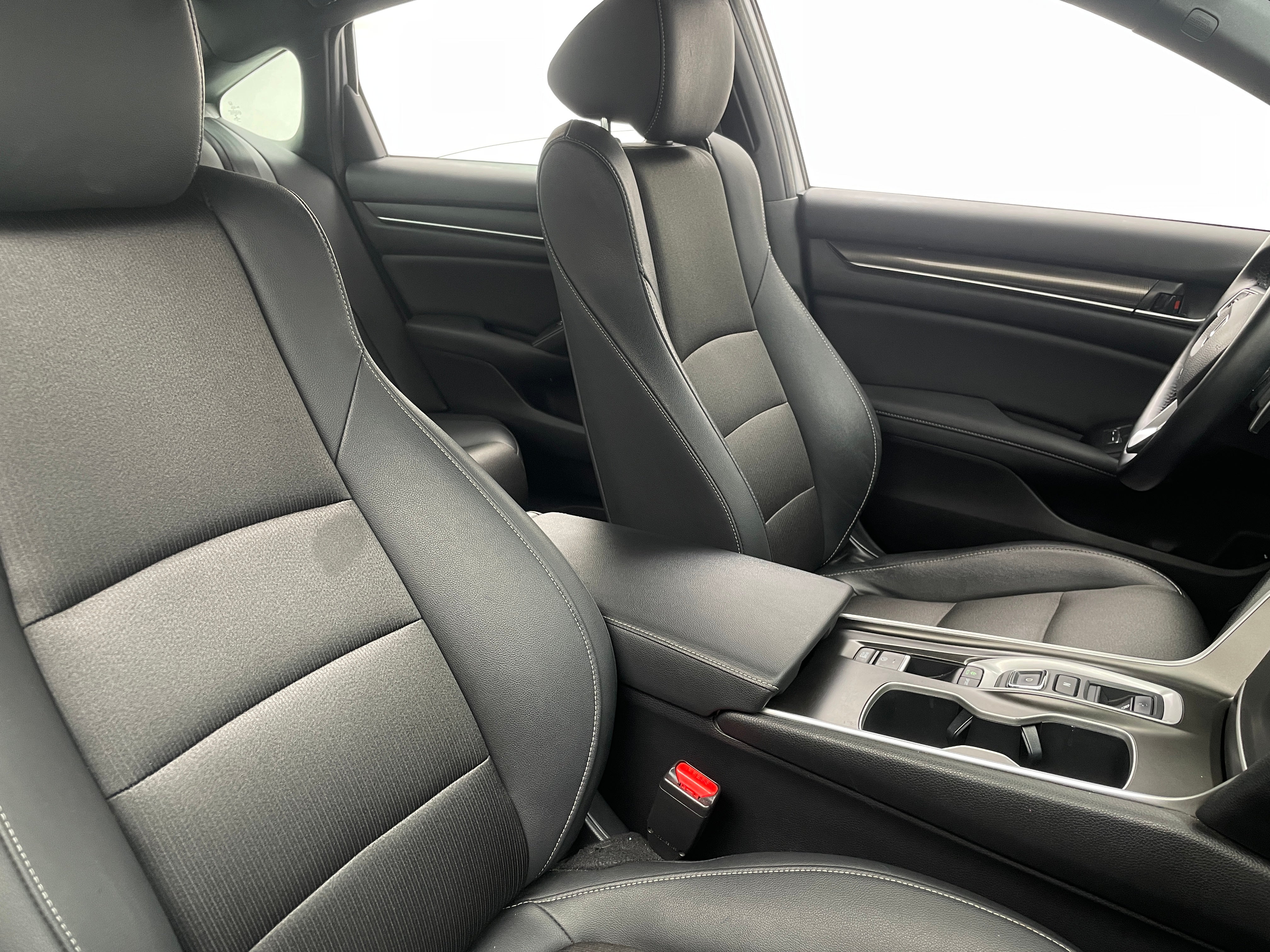 2019 Honda Accord Sport 2