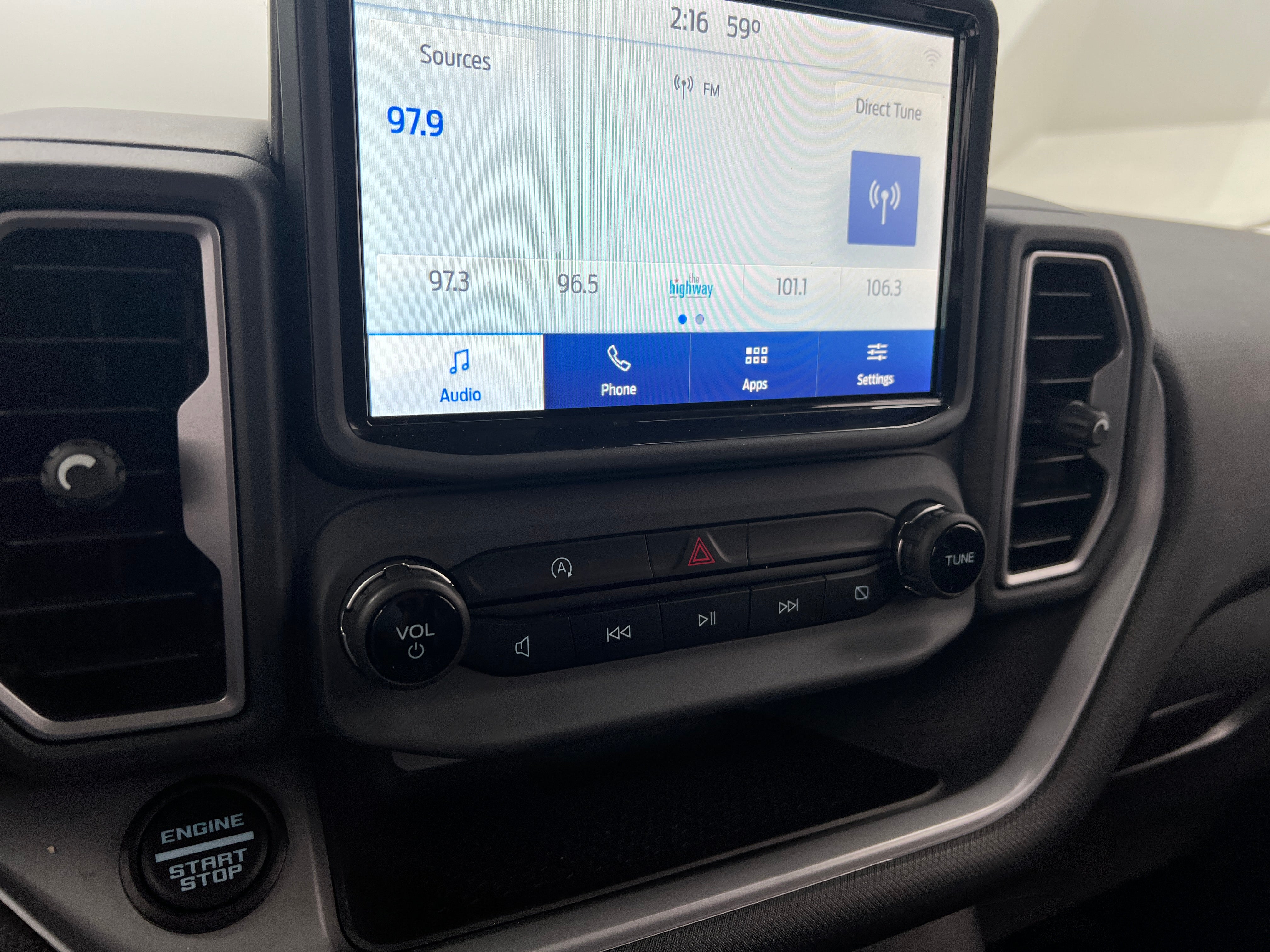 2021 Ford Bronco Sport Outer Banks 3