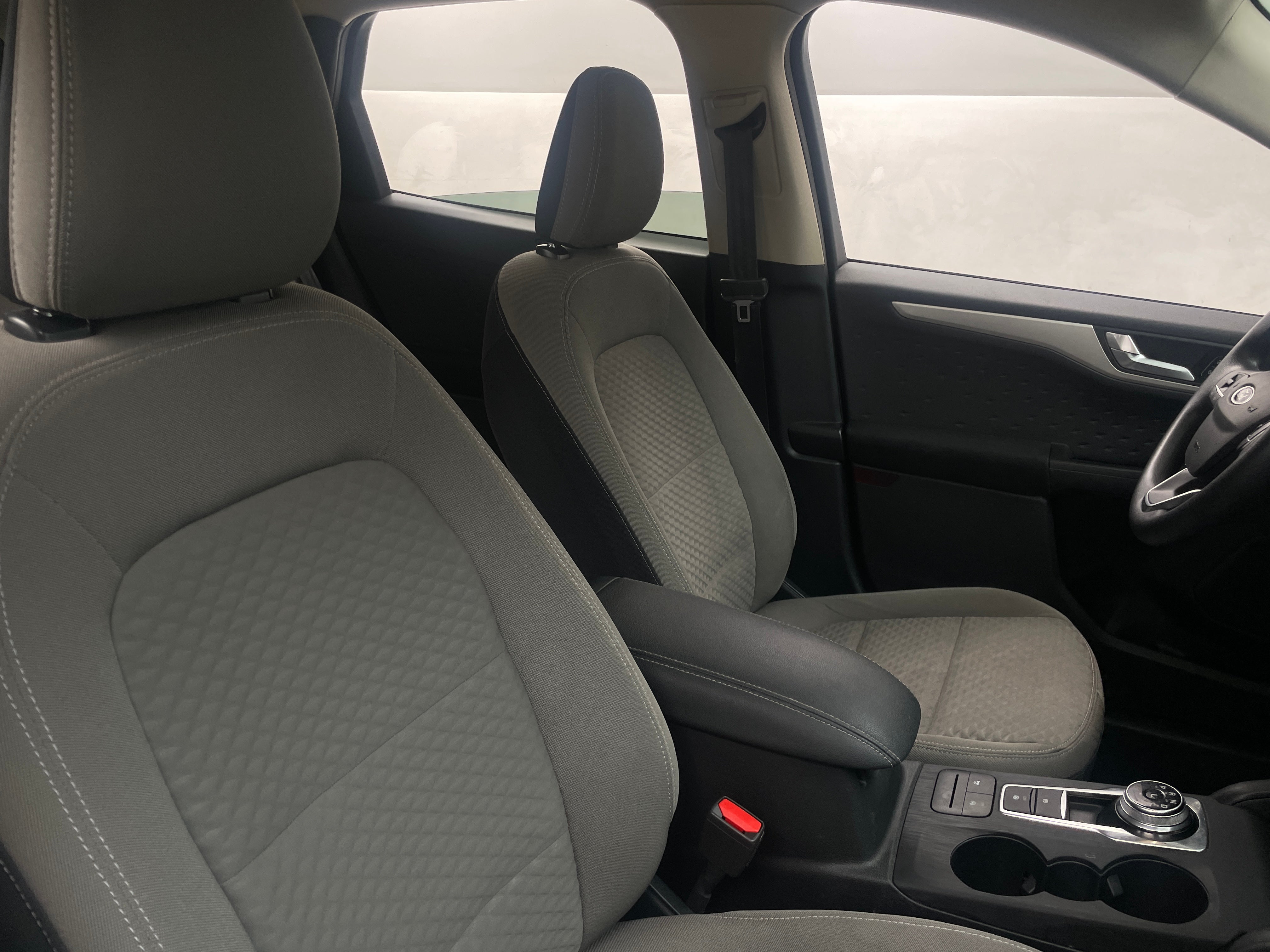 2020 Ford Escape SE 2
