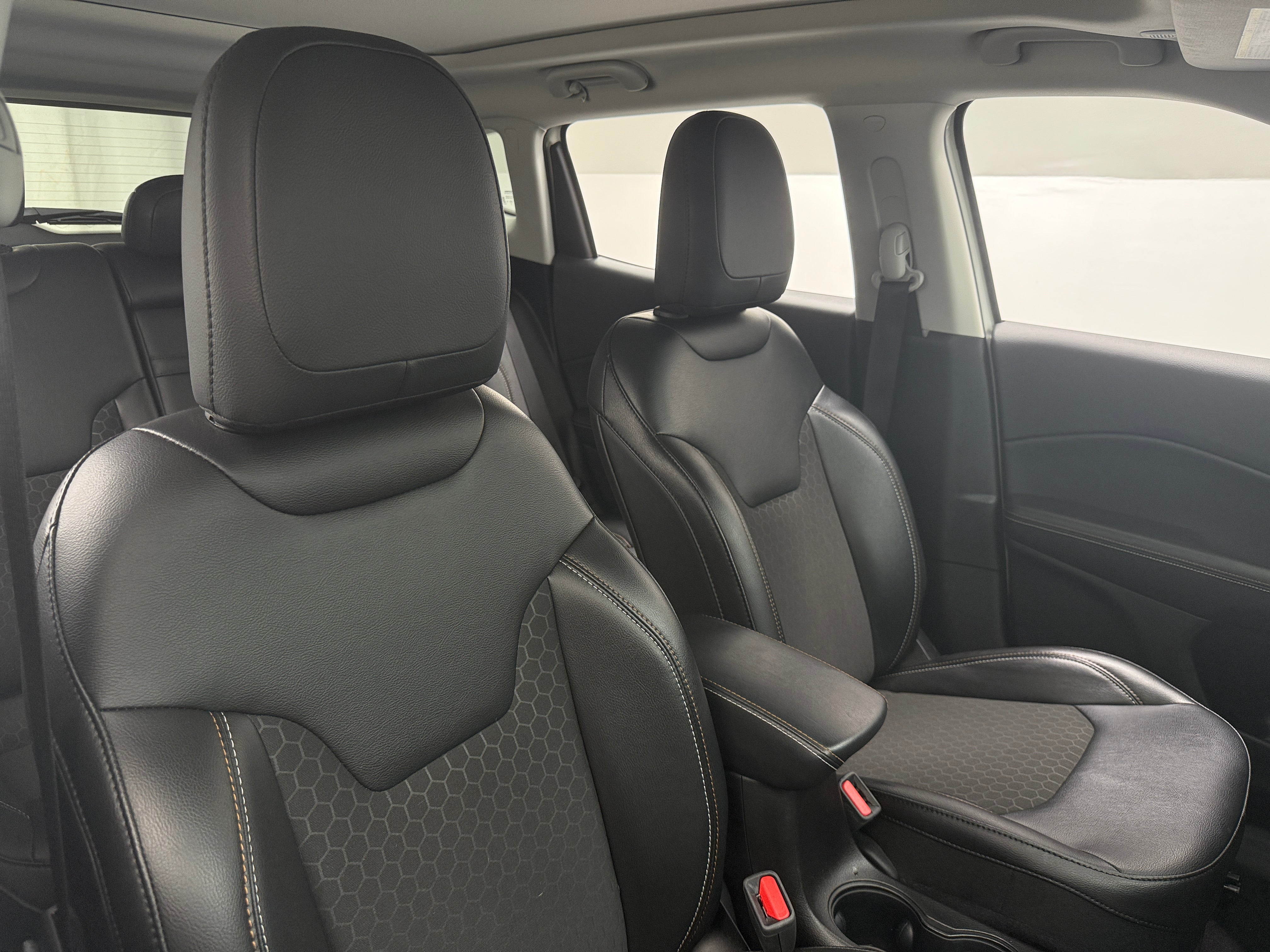 2020 Jeep Compass Latitude 2