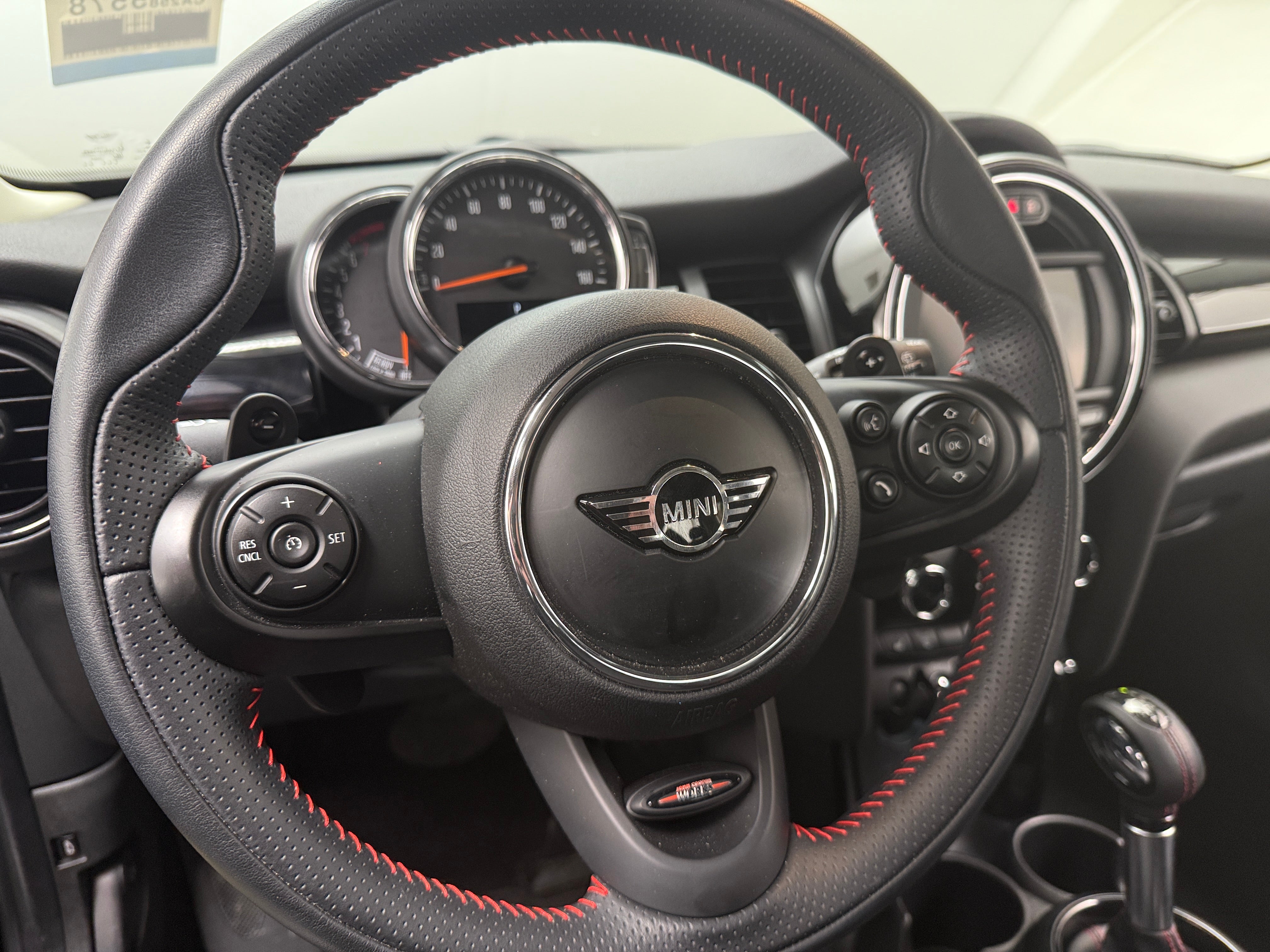 2019 MINI Cooper Hardtop S 4