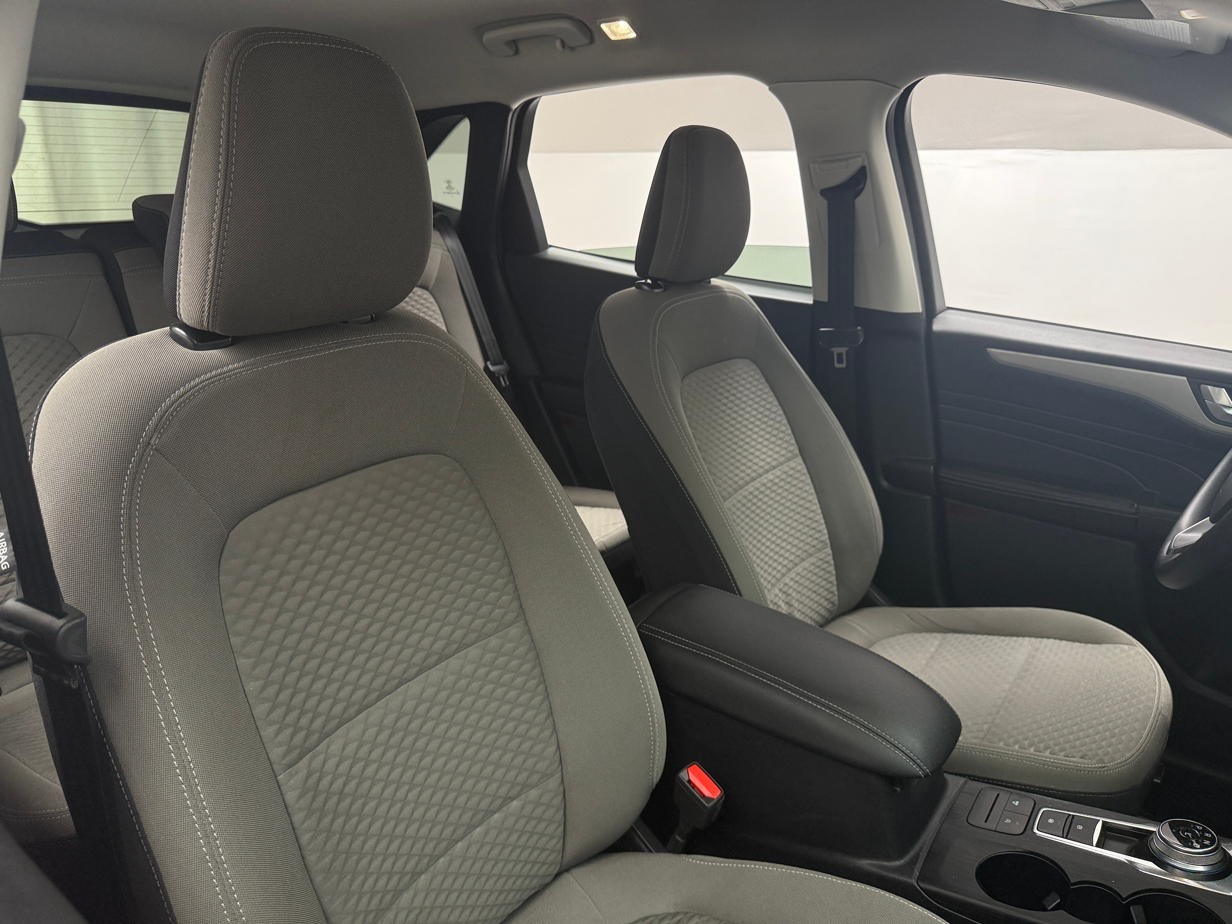 2021 Ford Escape SE 2