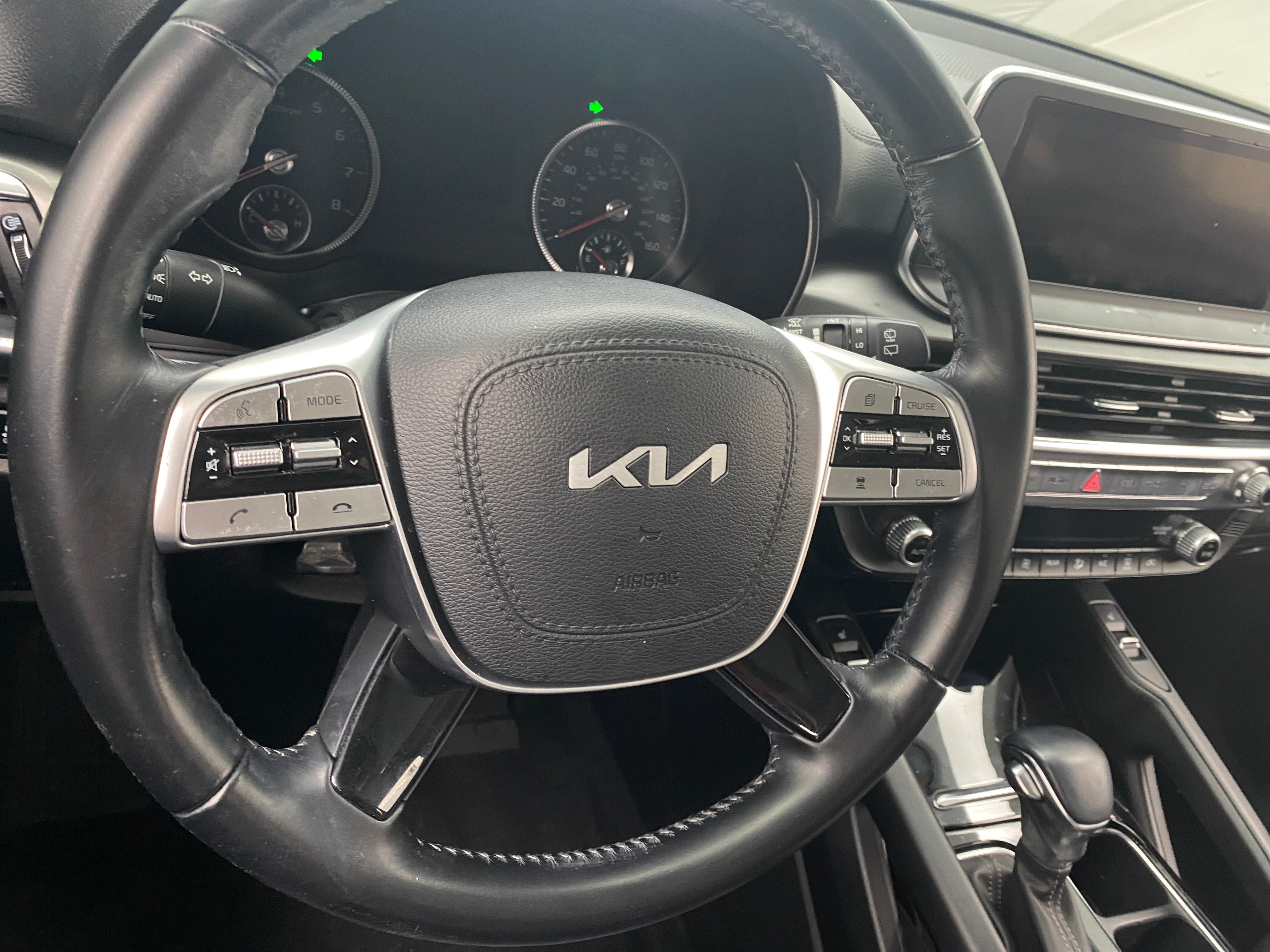 2022 Kia Telluride S 4