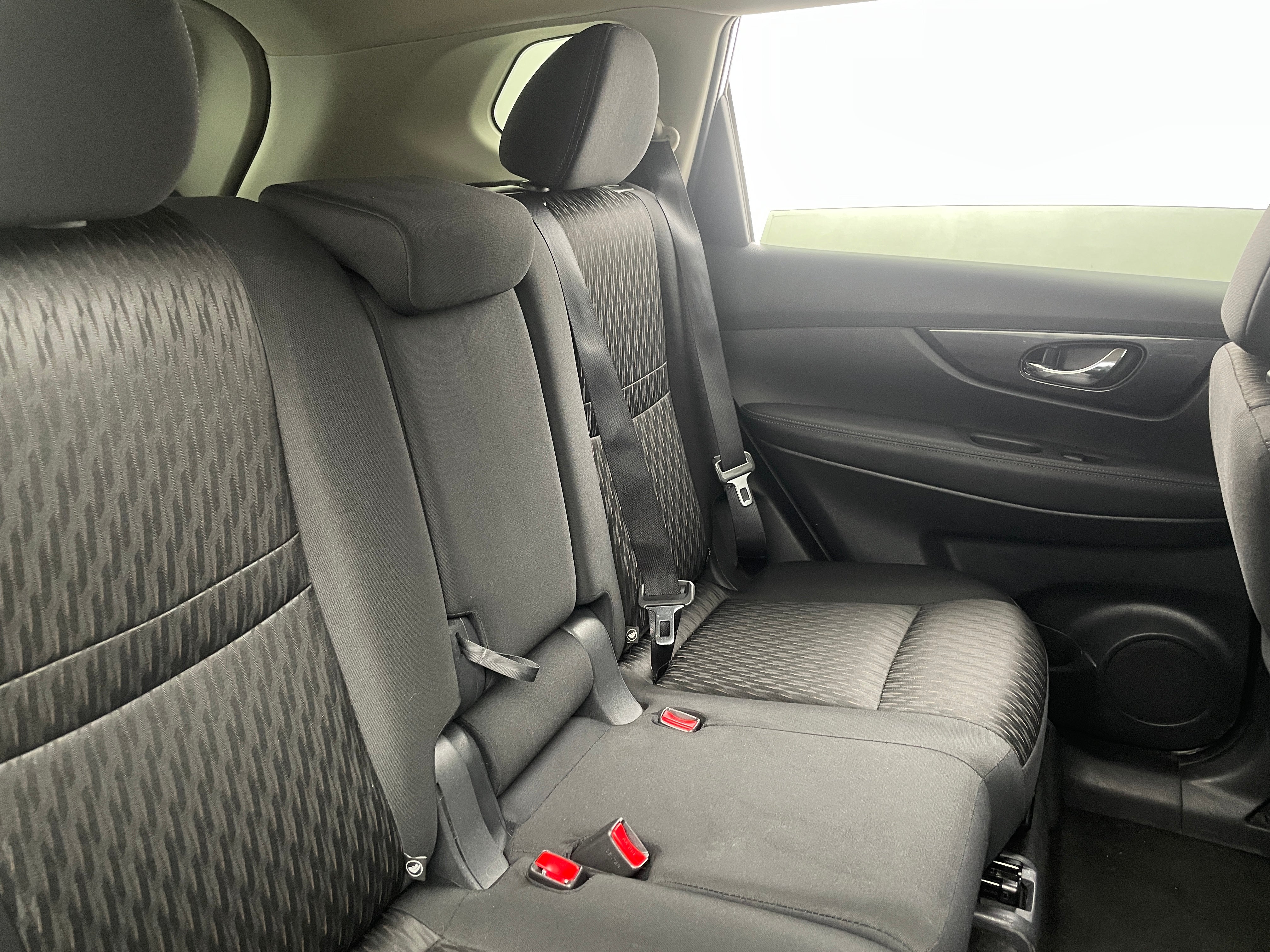2018 Nissan Rogue SV 6