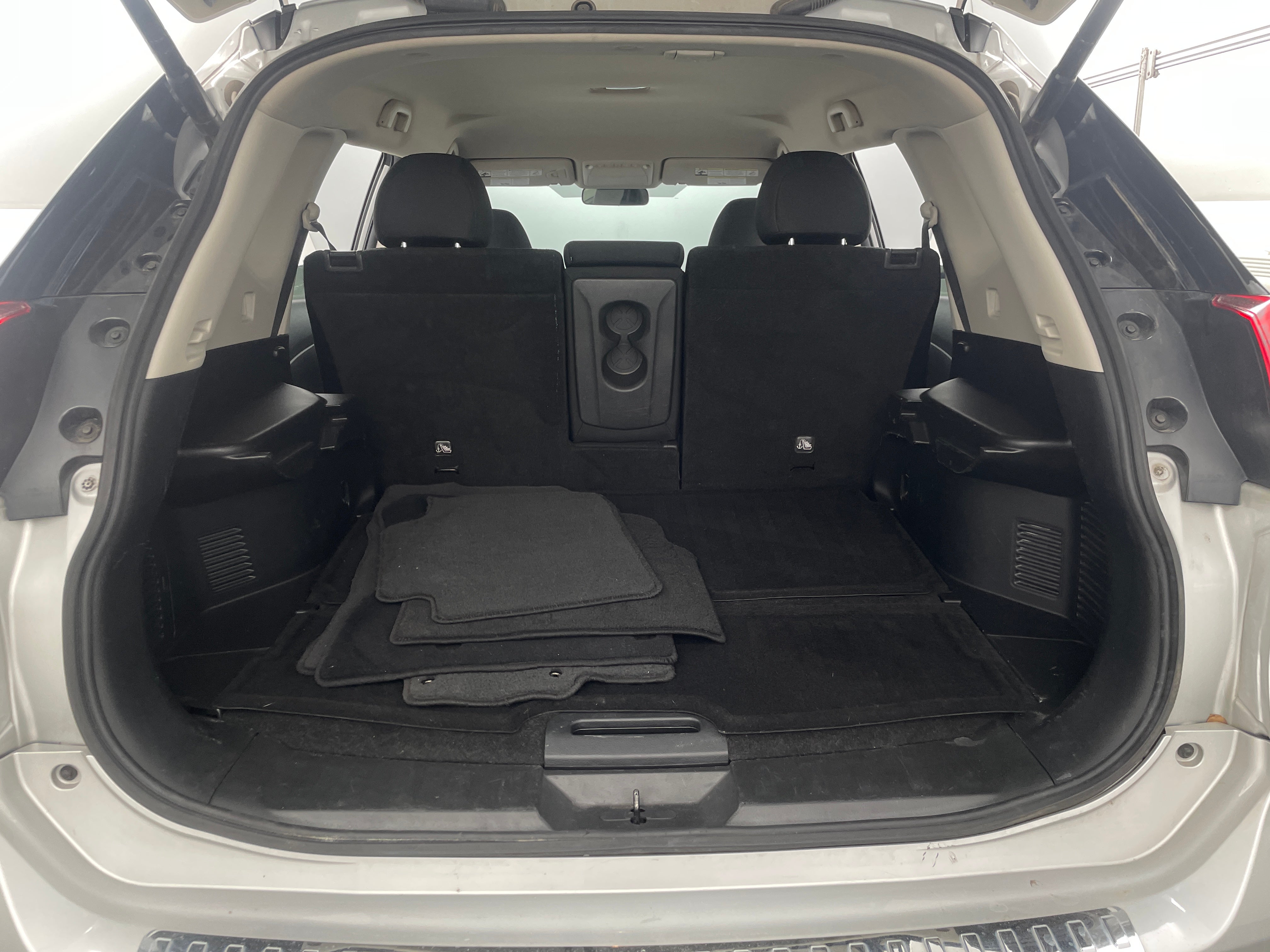 2018 Nissan Rogue SV 7