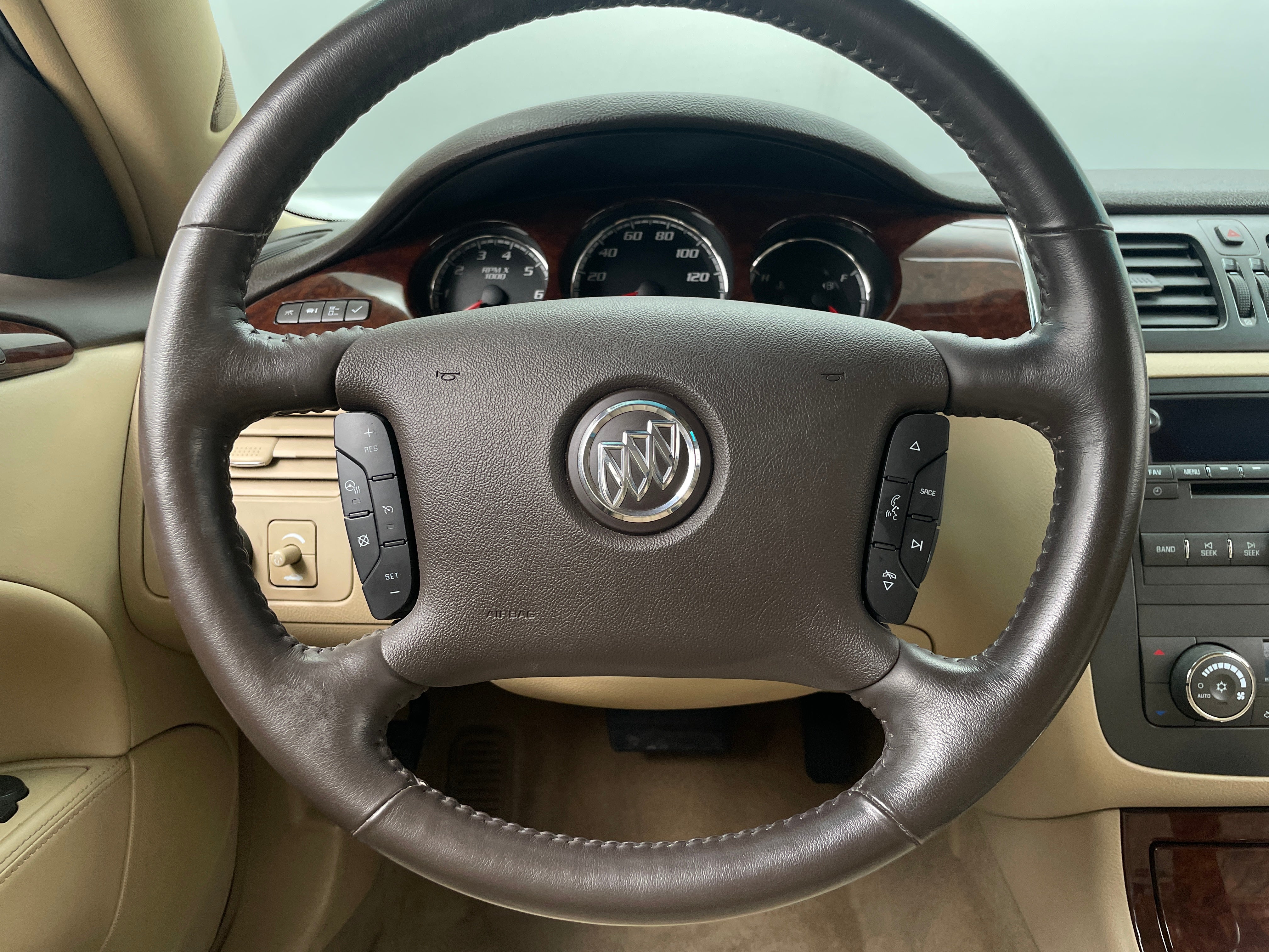 2011 Buick Lucerne CXL 4