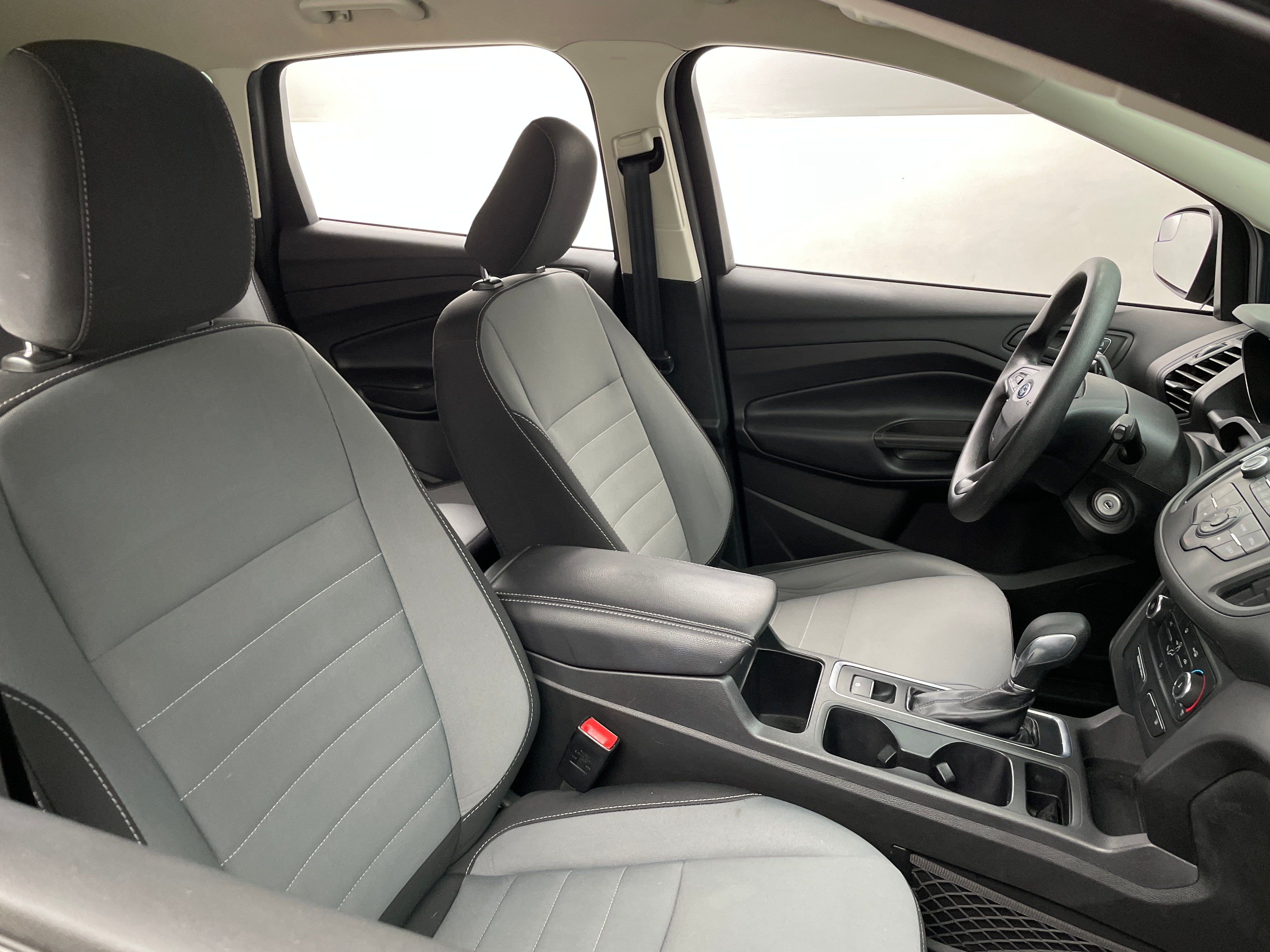 2019 Ford Escape S 2