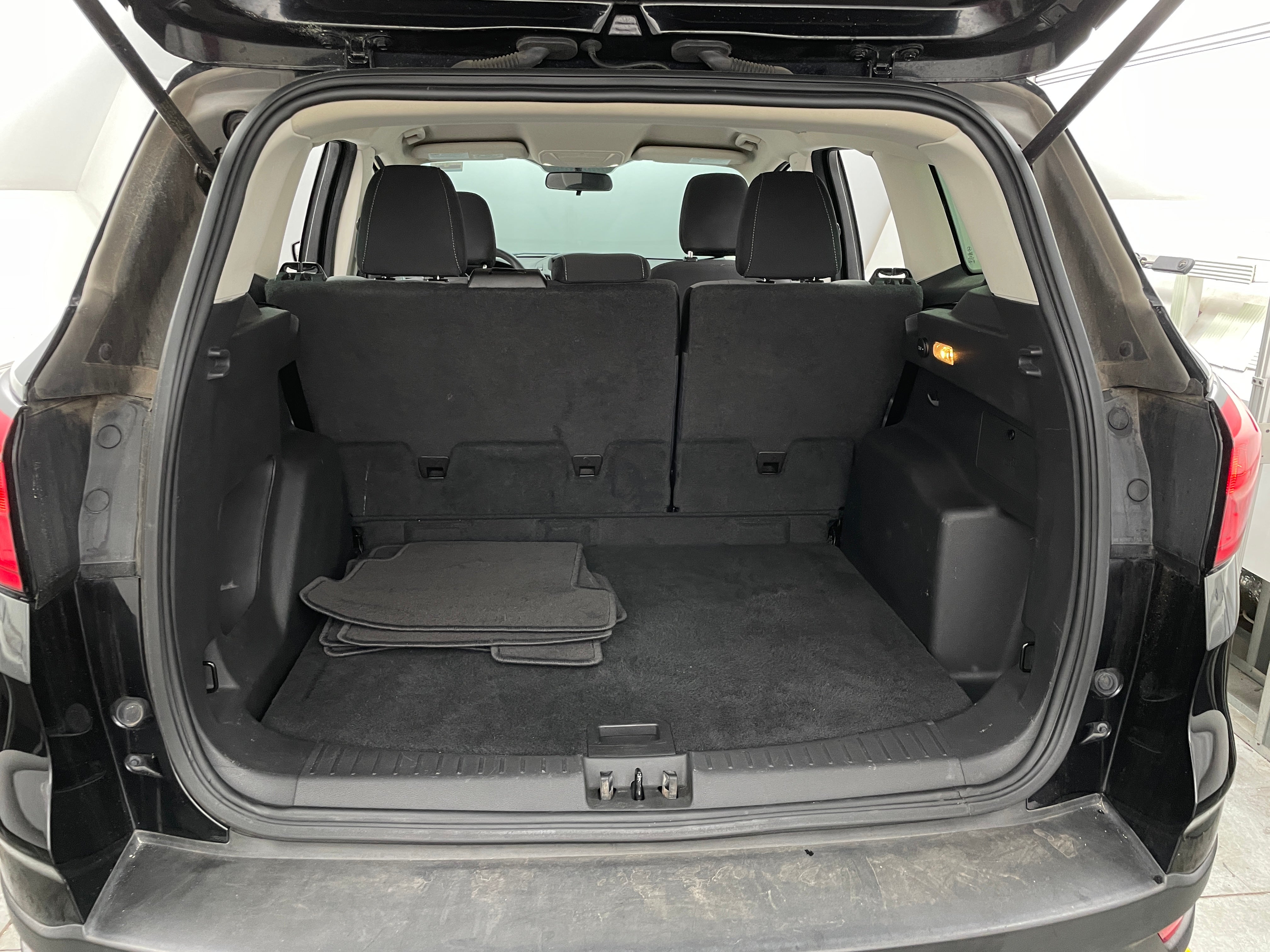 2019 Ford Escape S 7
