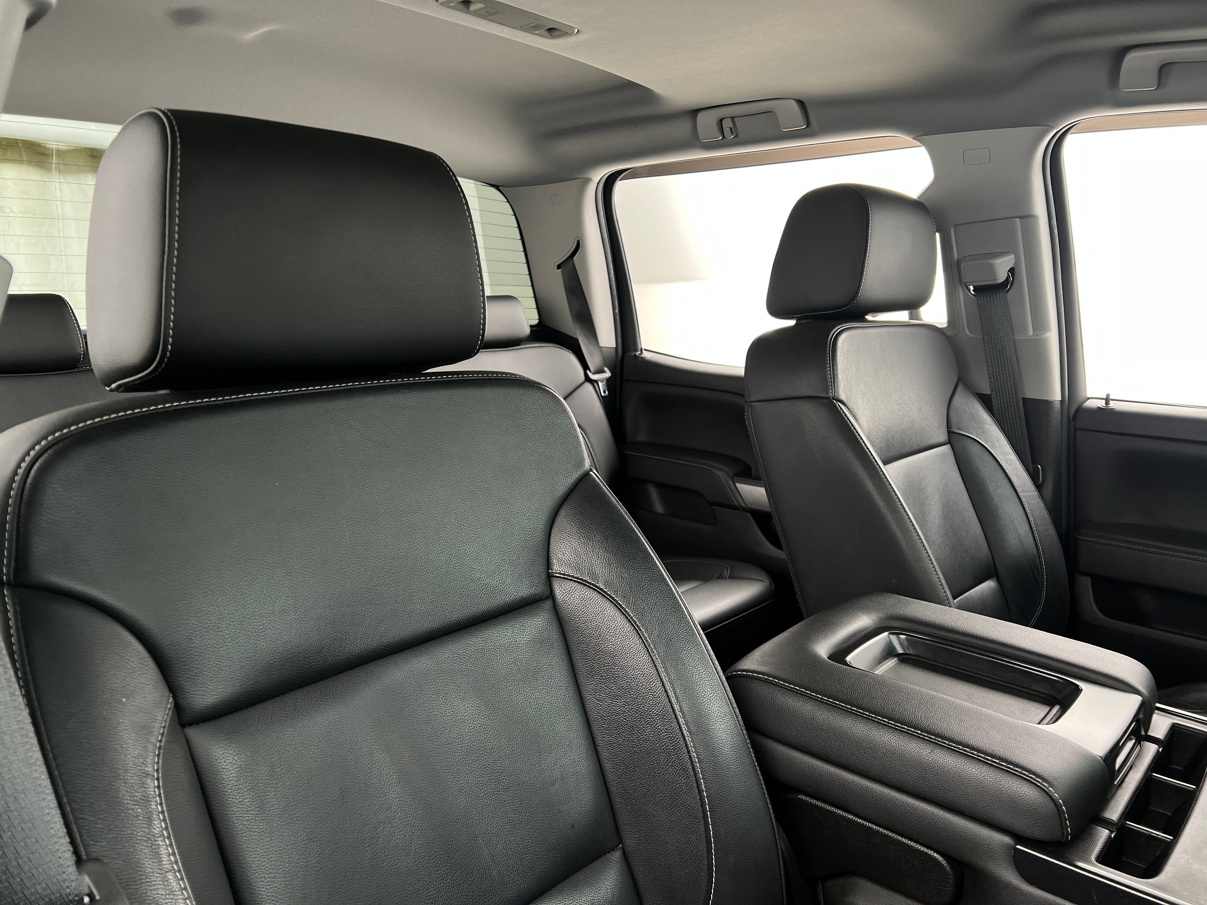 2018 Chevrolet Silverado 1500 LT 2