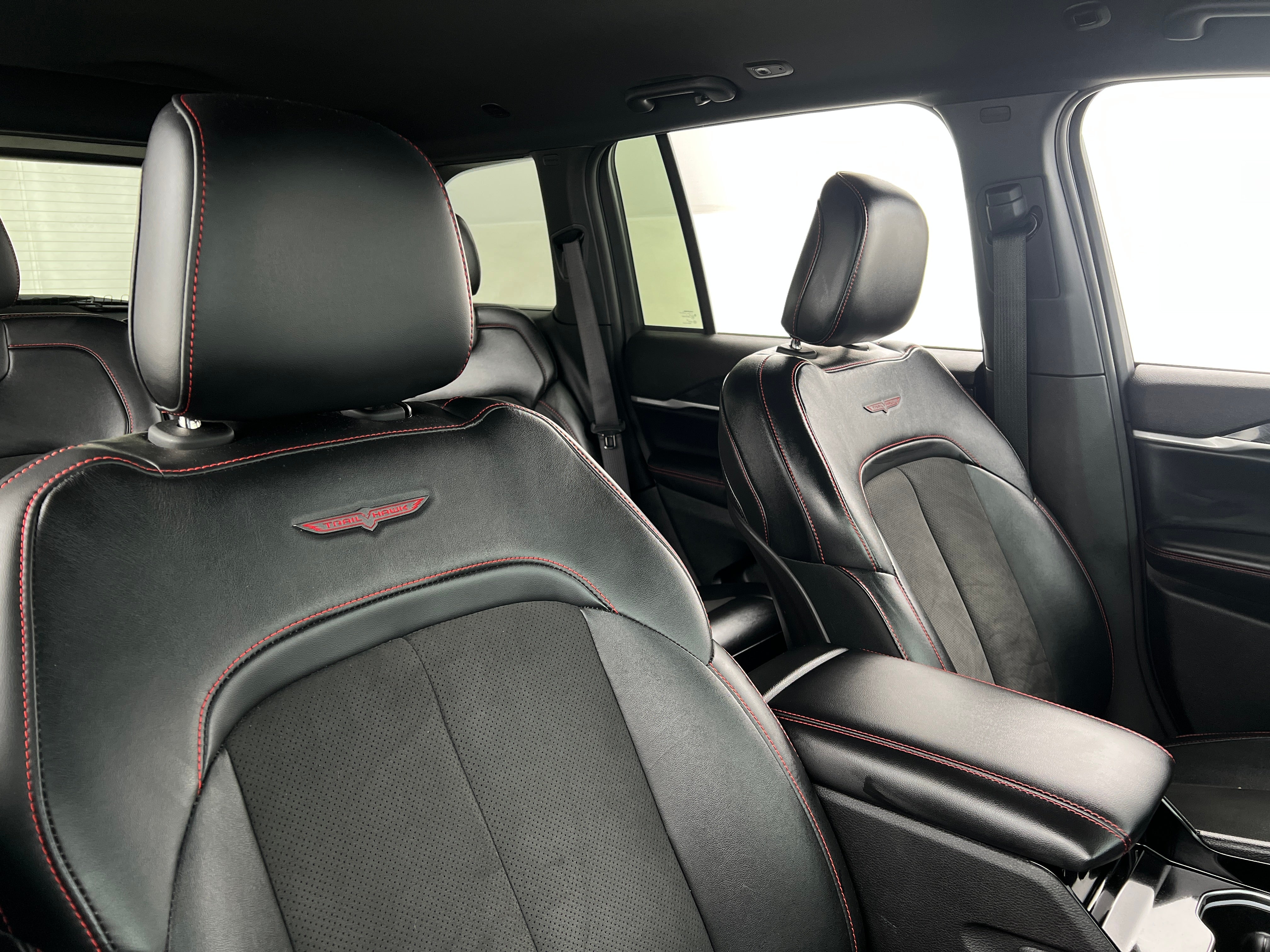 2022 Jeep Grand Cherokee Trailhawk 2