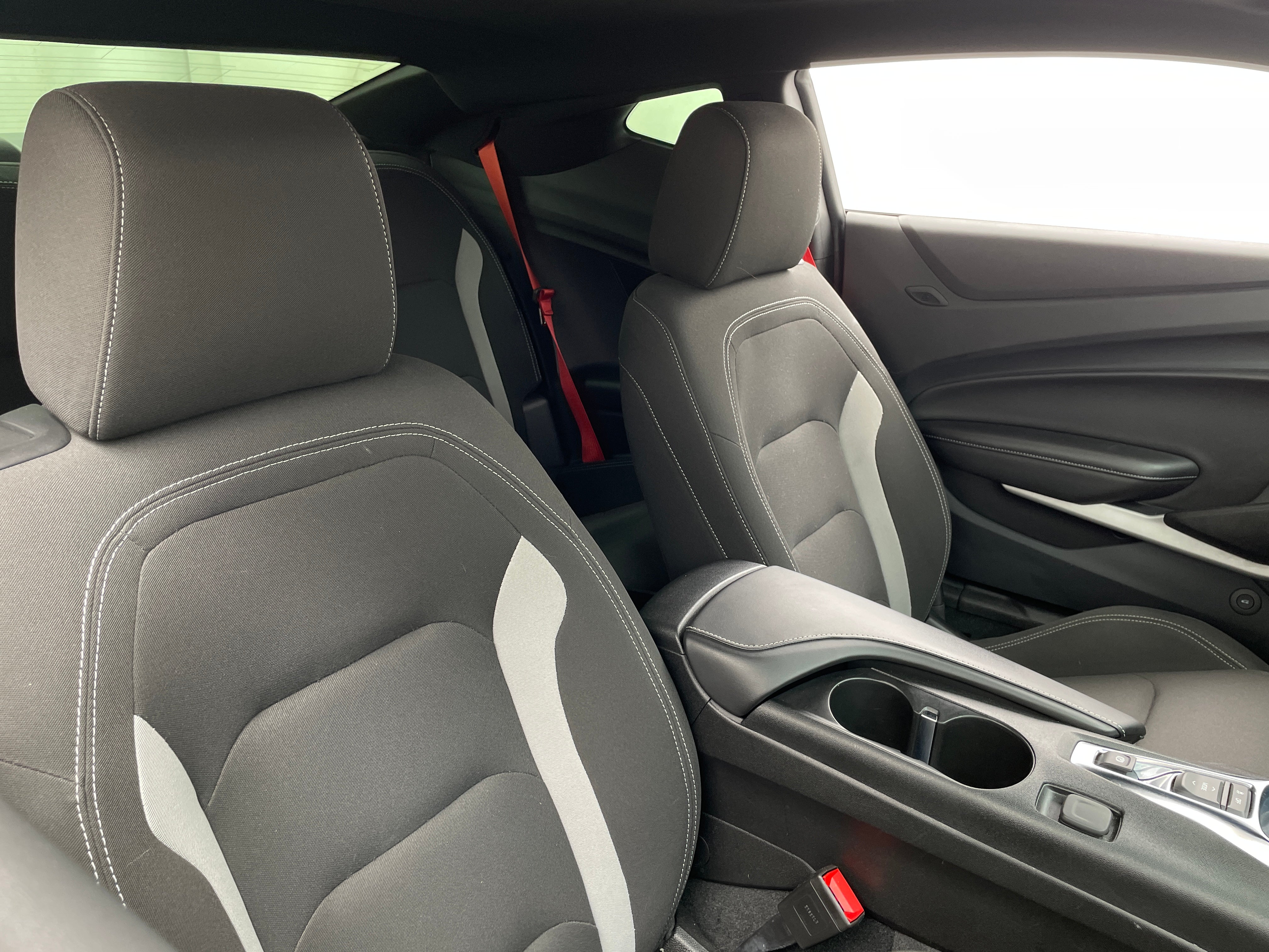 2023 Chevrolet Camaro  2