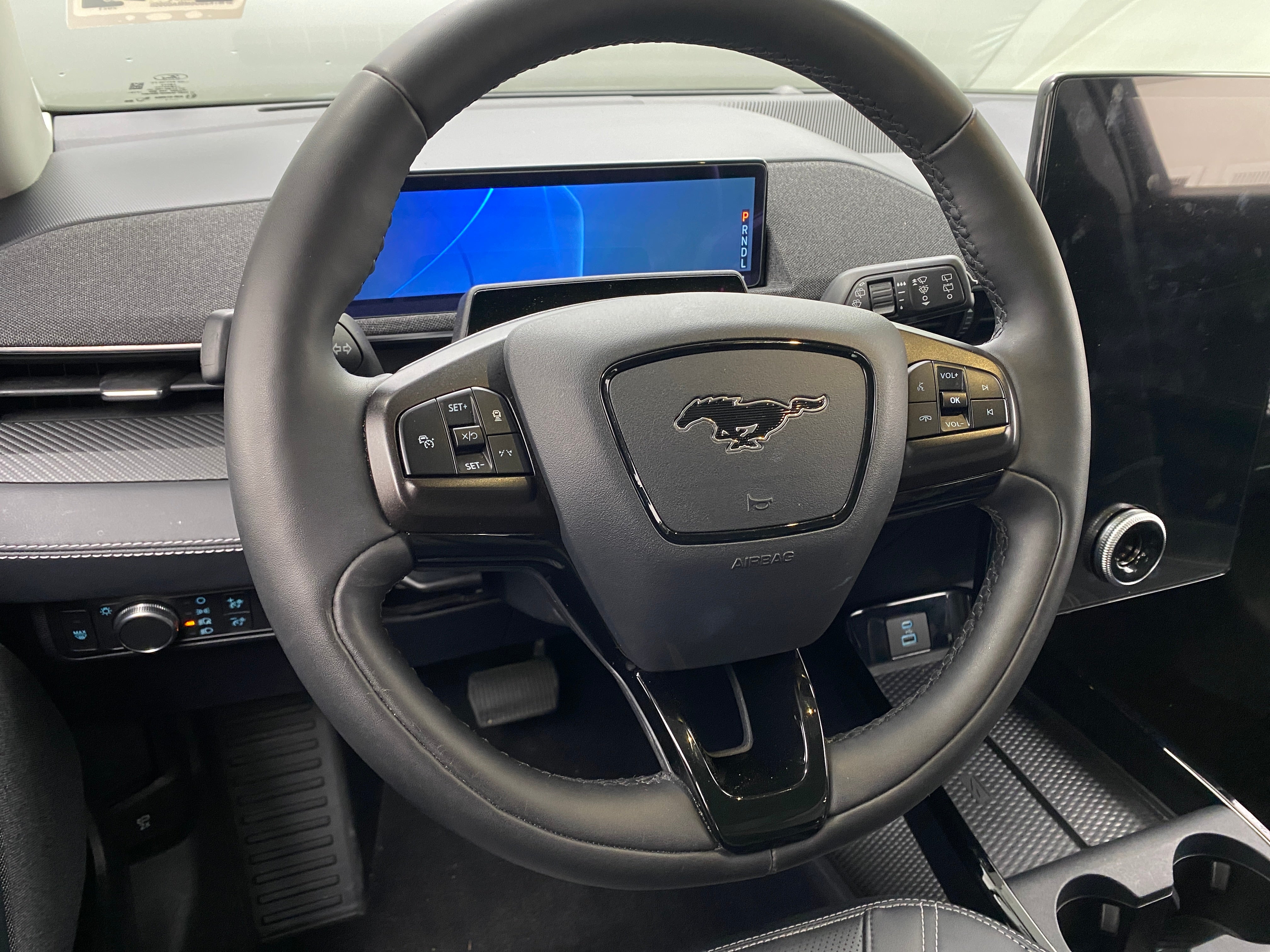 2021 Ford Mustang Mach-E Premium 4