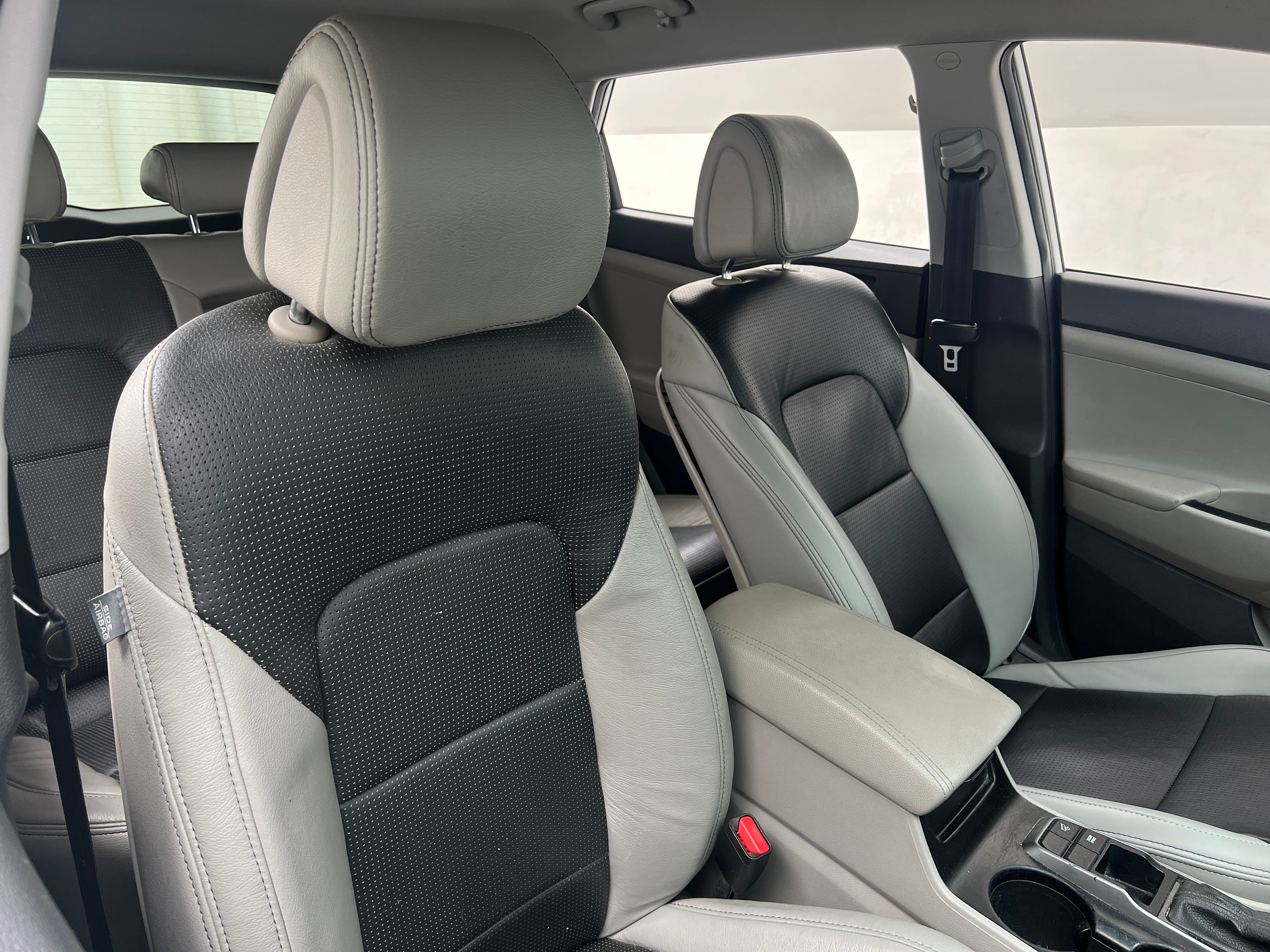 2017 Hyundai Tucson Sport 2
