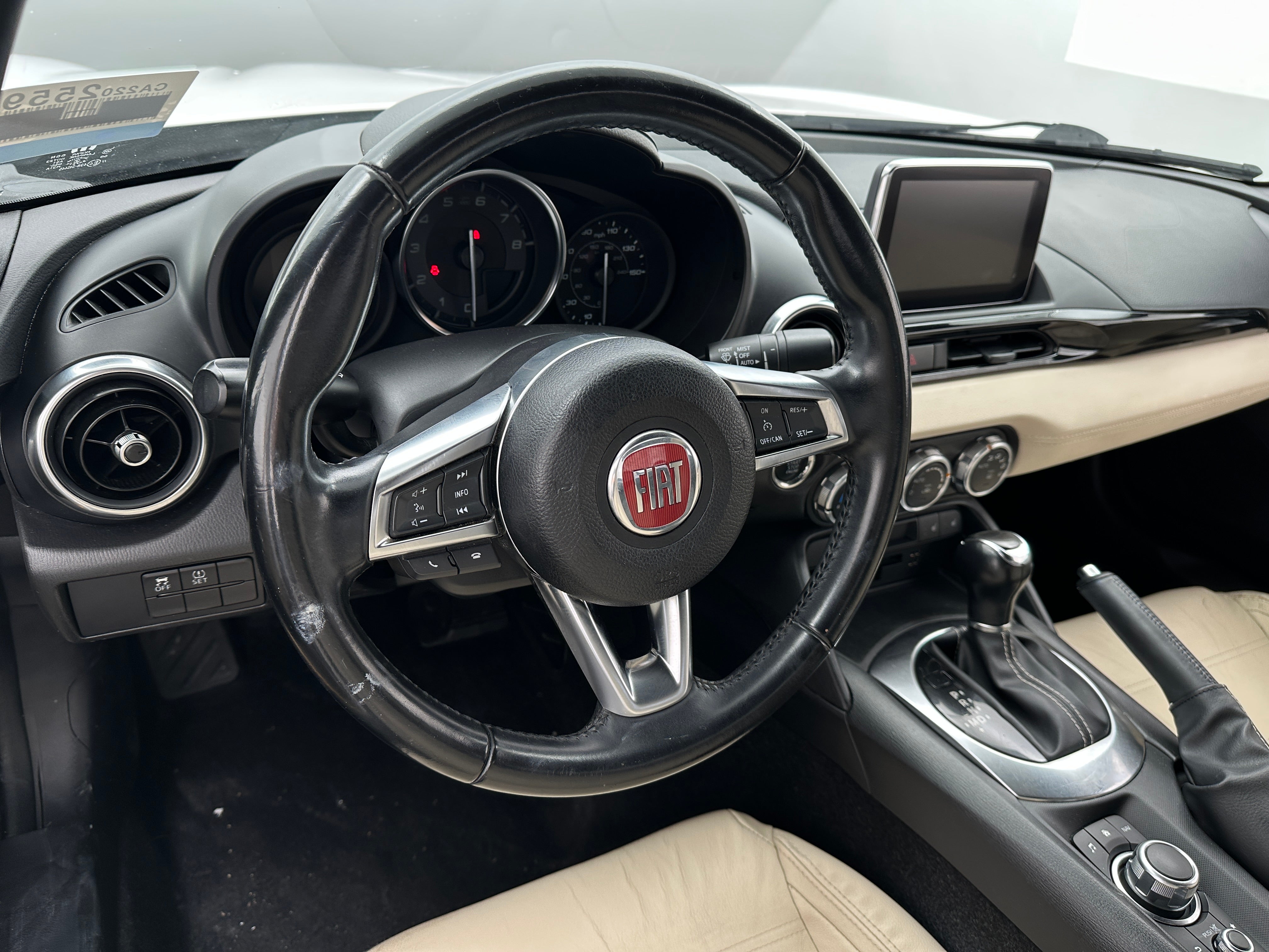 2018 Fiat 124 Spider Lusso 4