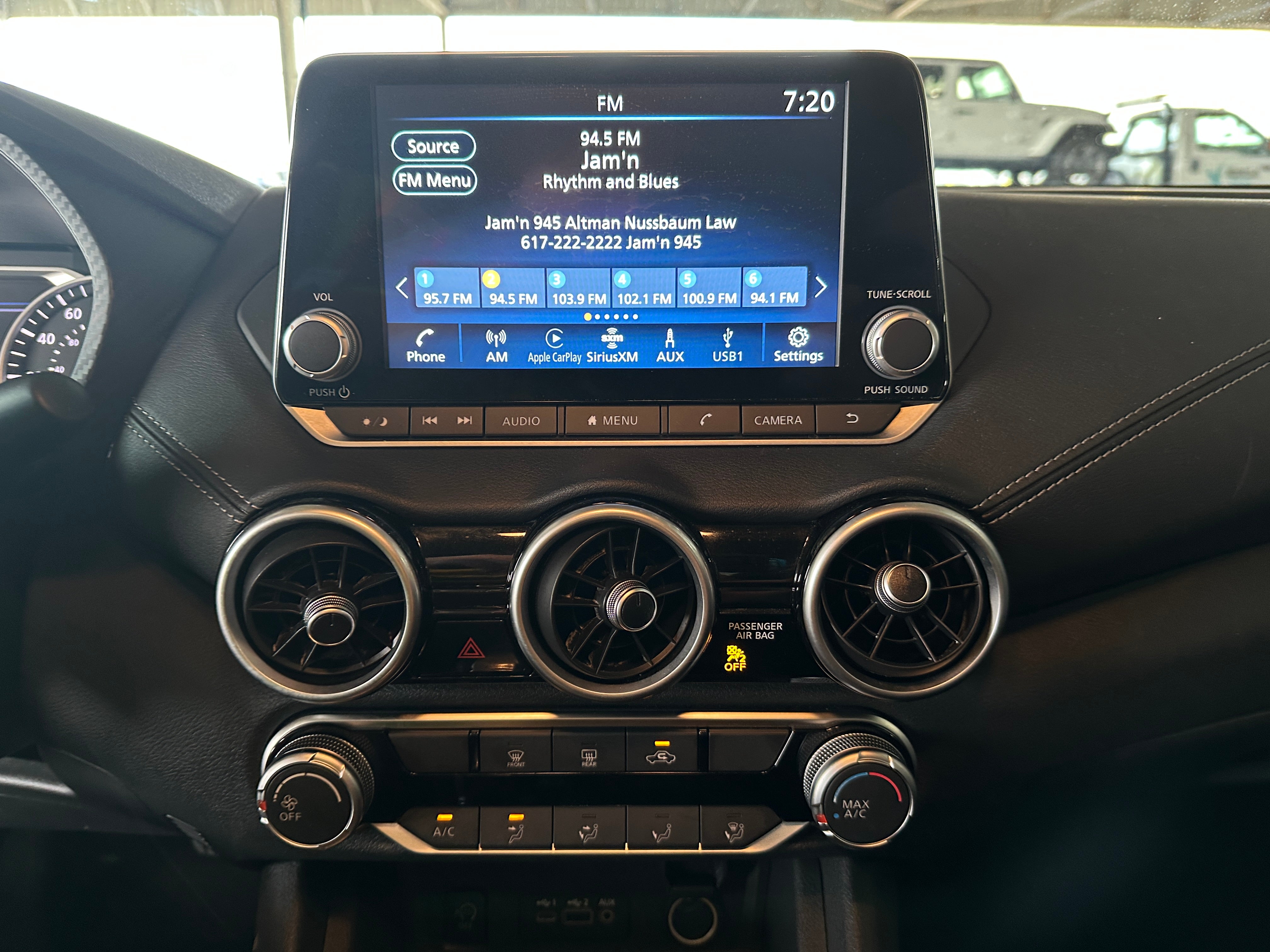 2024 Nissan Sentra SV 4