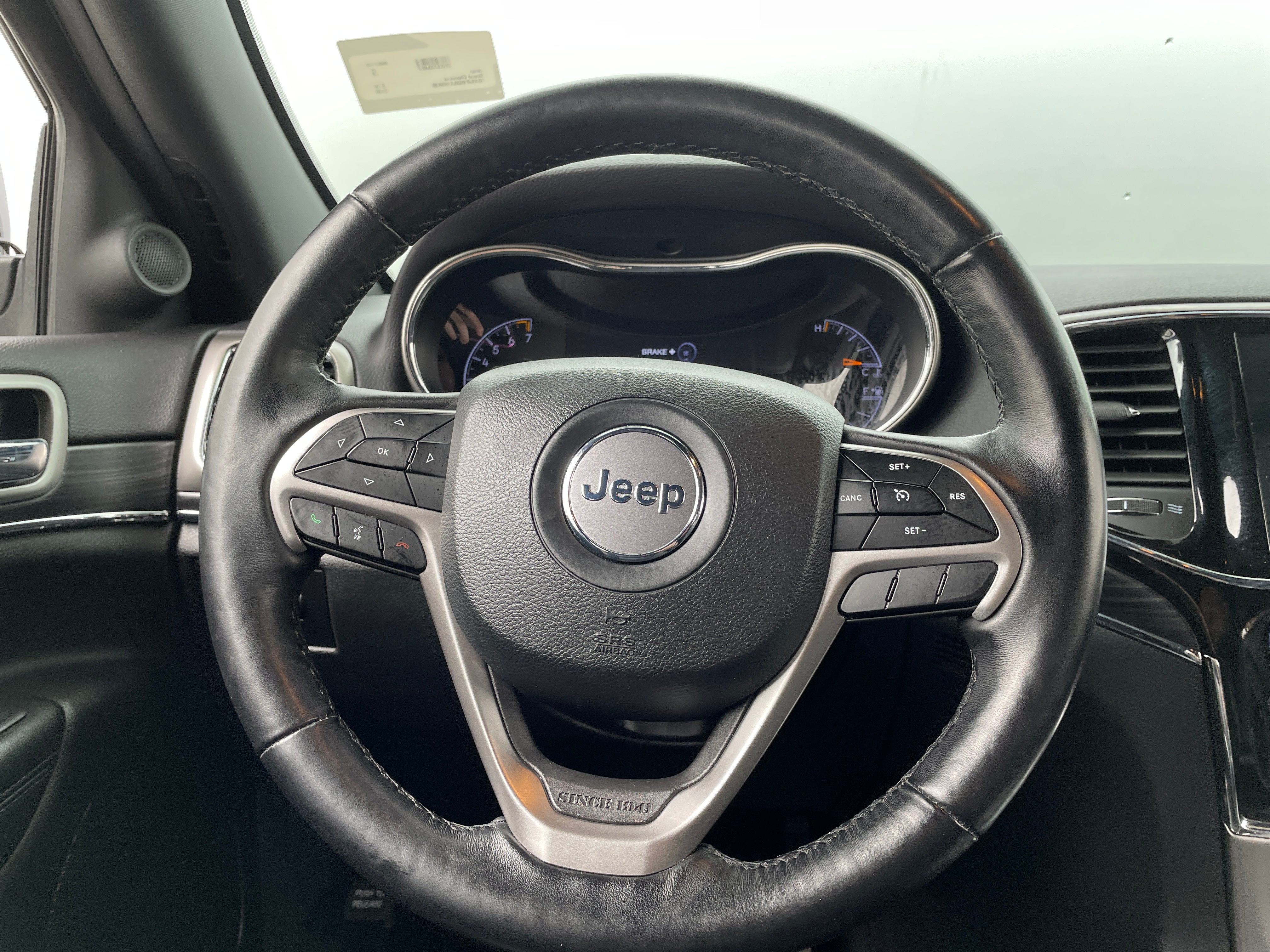 2020 Jeep Grand Cherokee Limited Edition 4