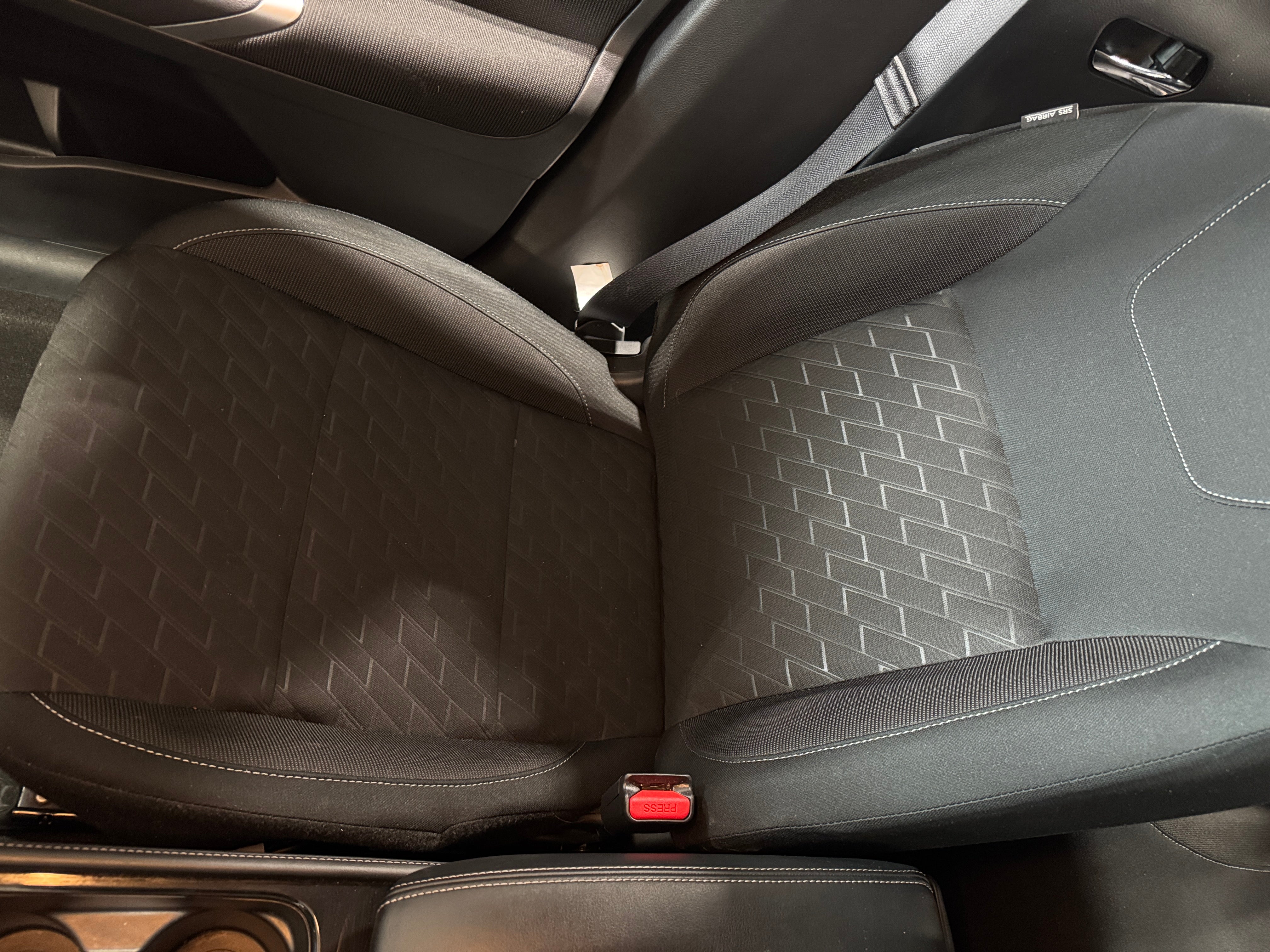 2024 Nissan Kicks SV 2