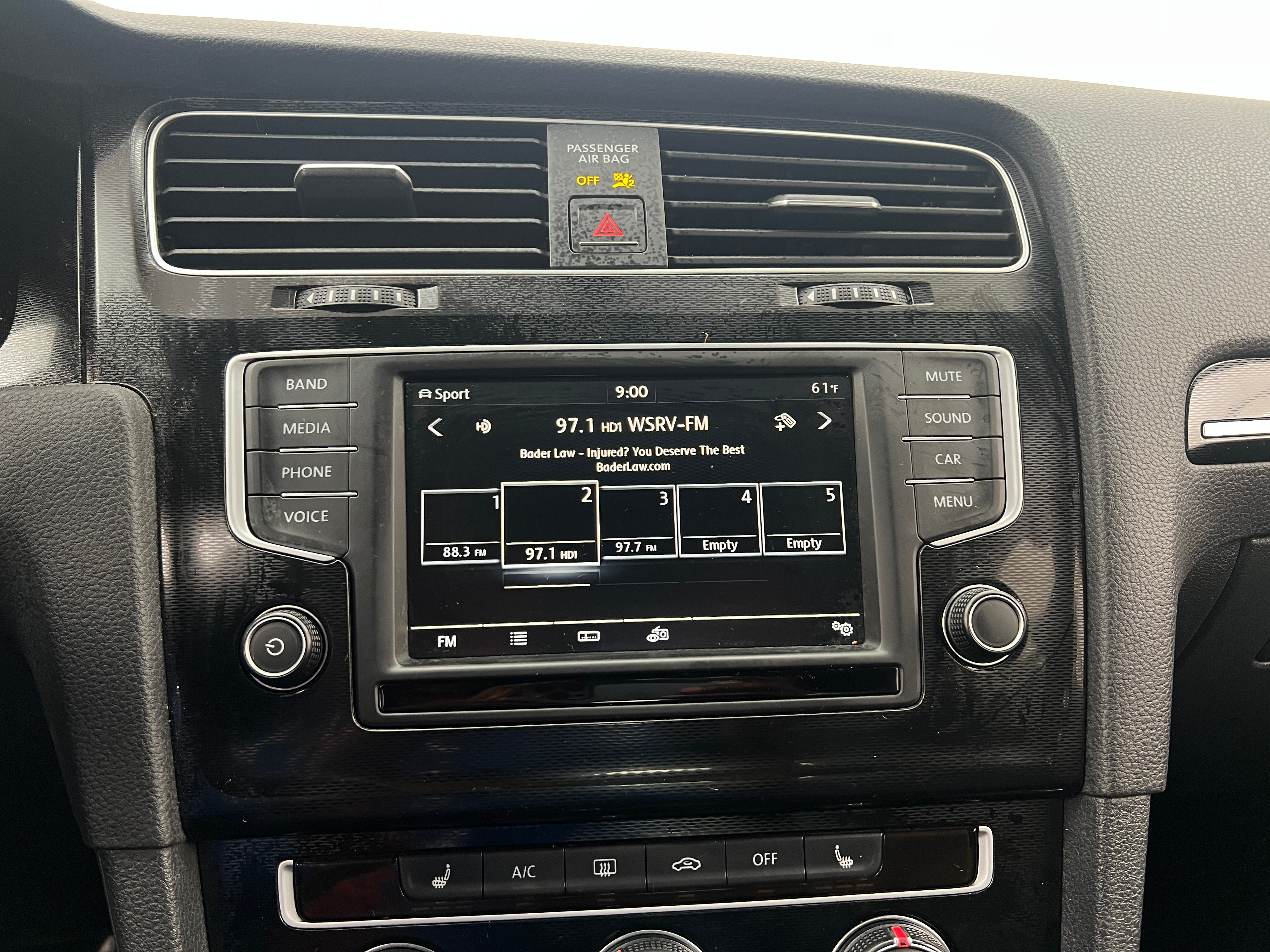 2016 Volkswagen Golf GTI SE 4