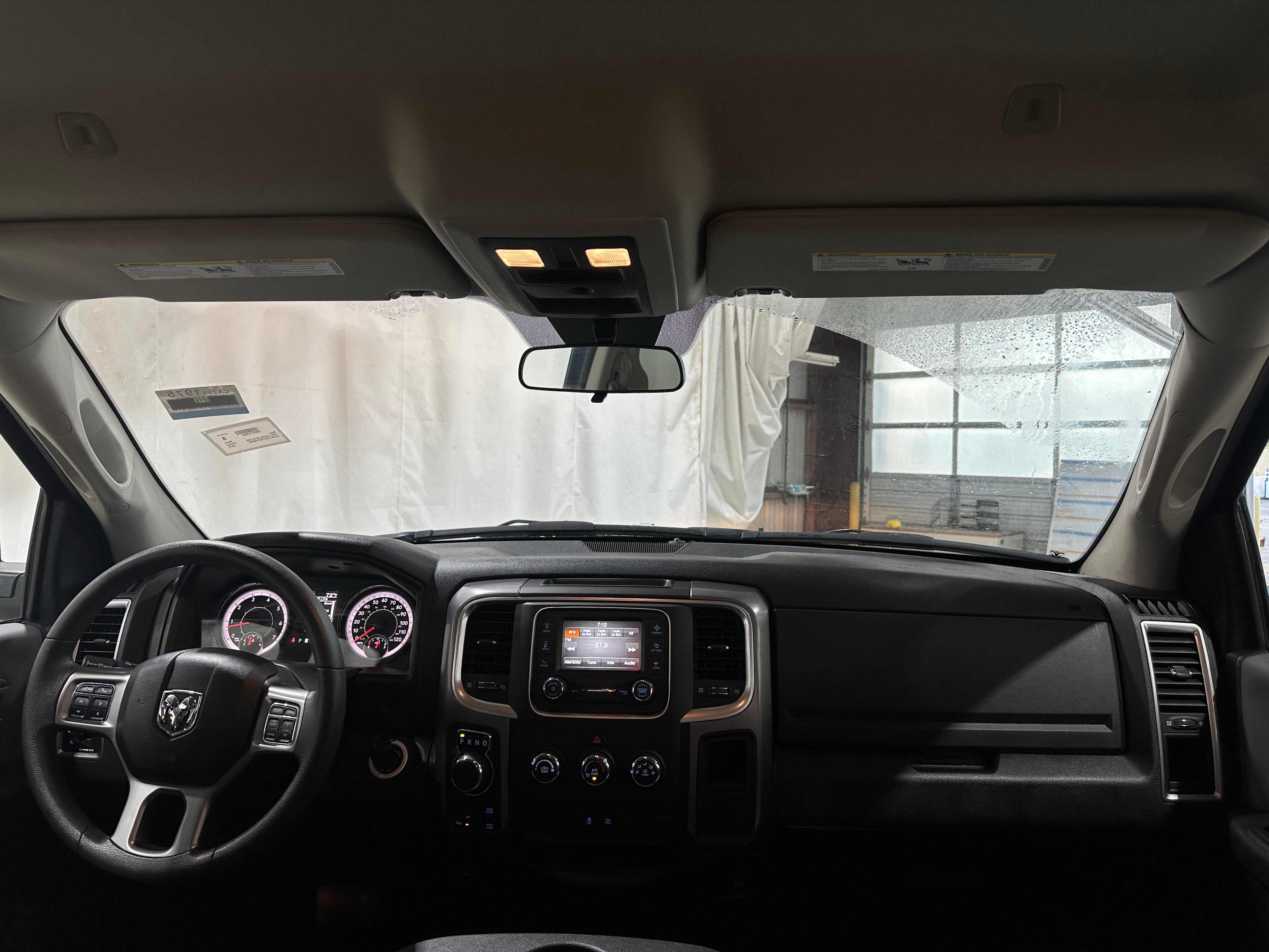 2024 RAM 1500 Classic SLT 3