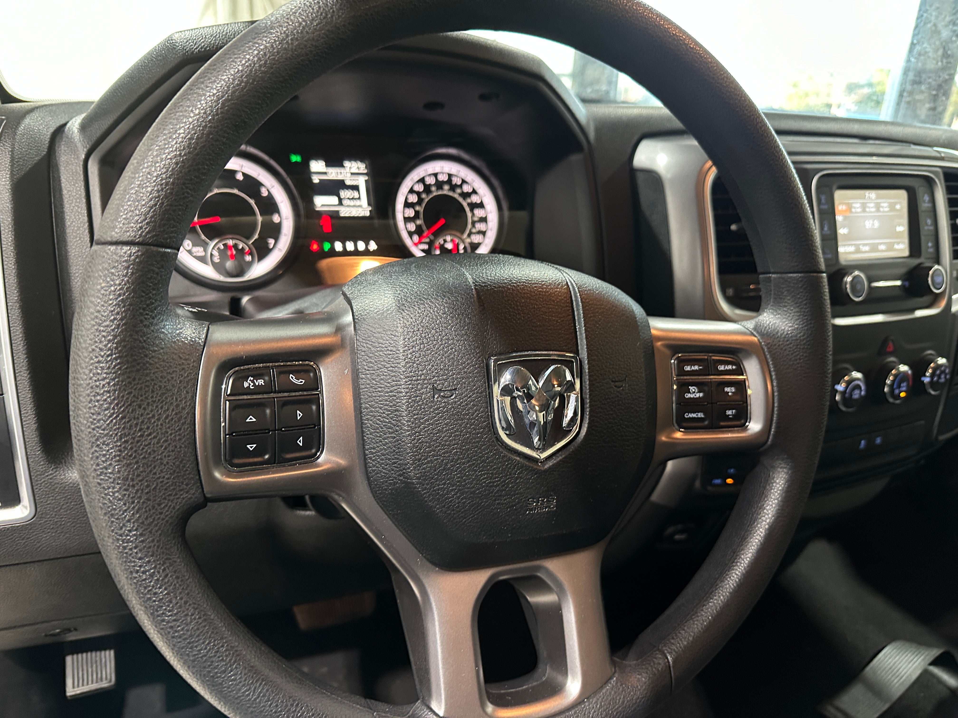 2024 RAM 1500 Classic SLT 5