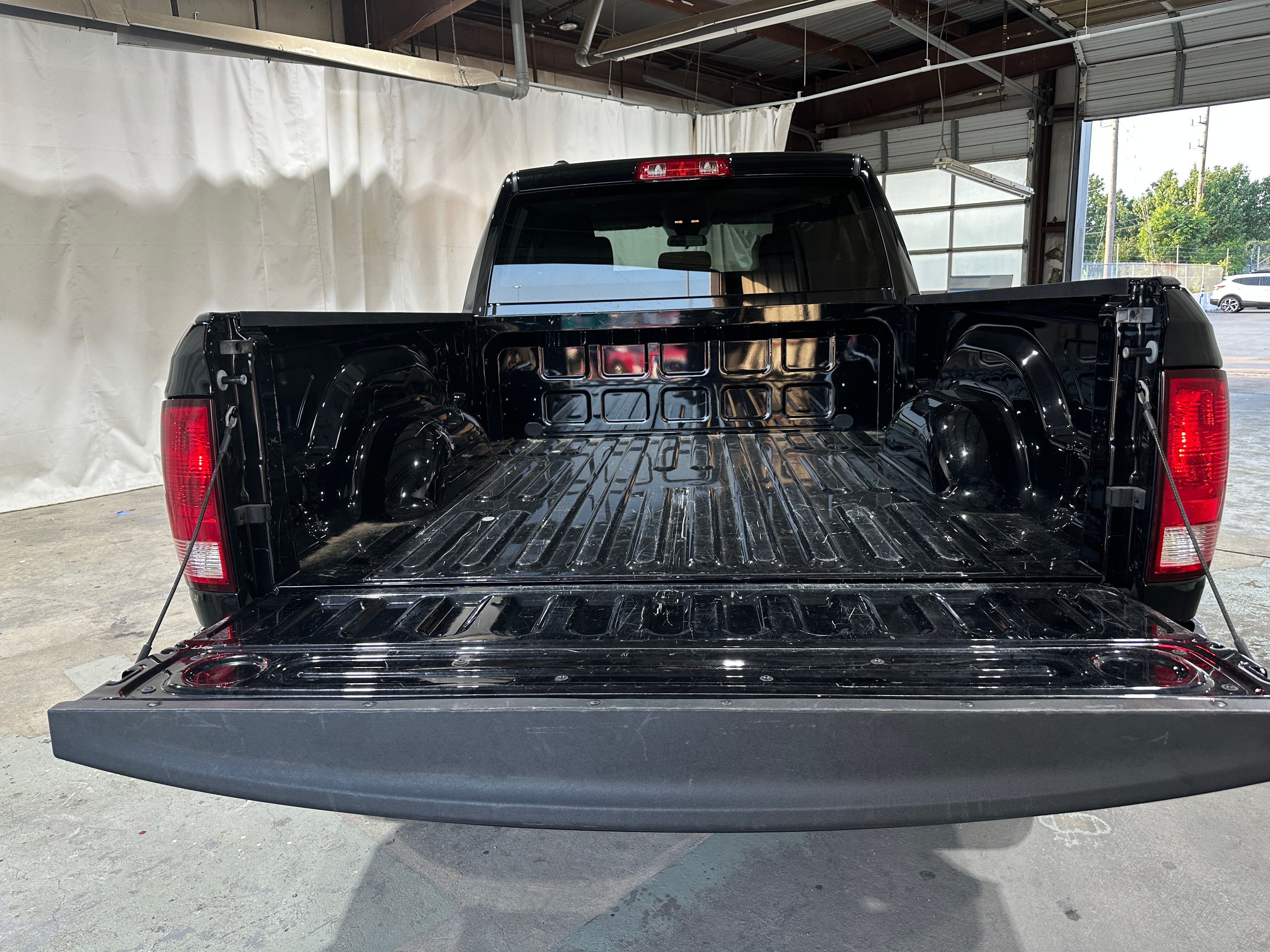 2024 RAM 1500 Classic SLT 7