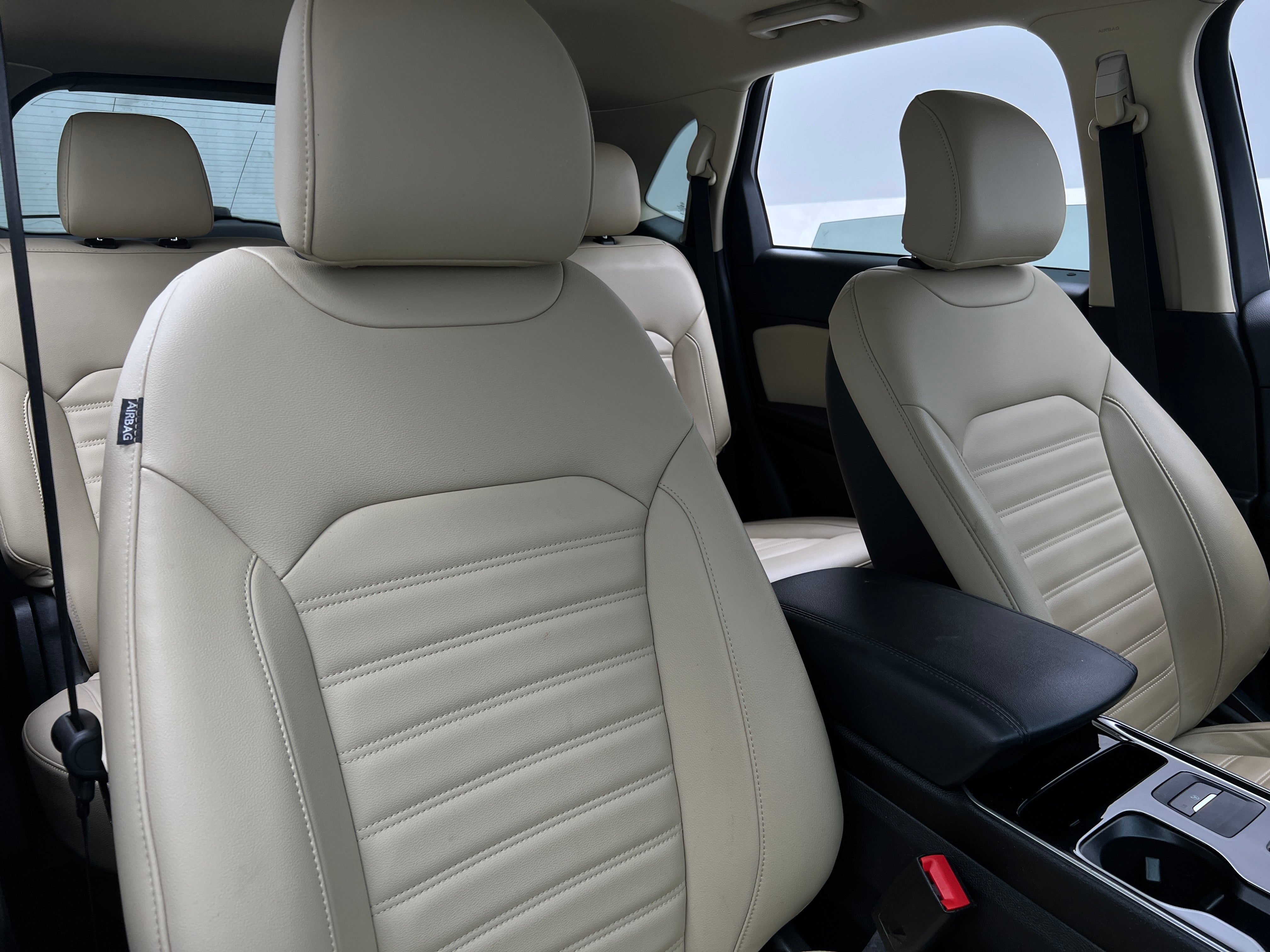 2019 Ford Edge SEL 2