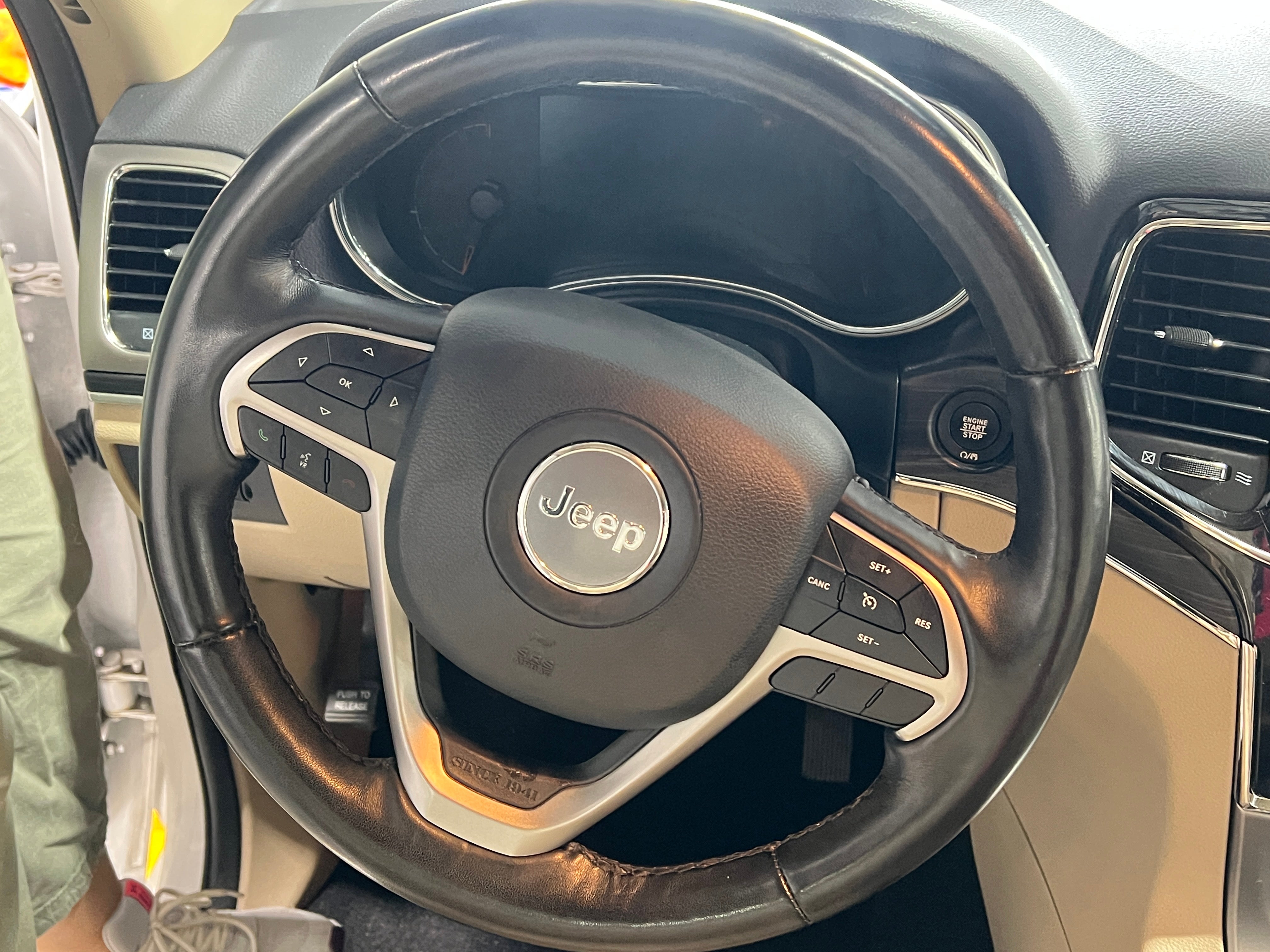 2021 Jeep Grand Cherokee Limited Edition 4