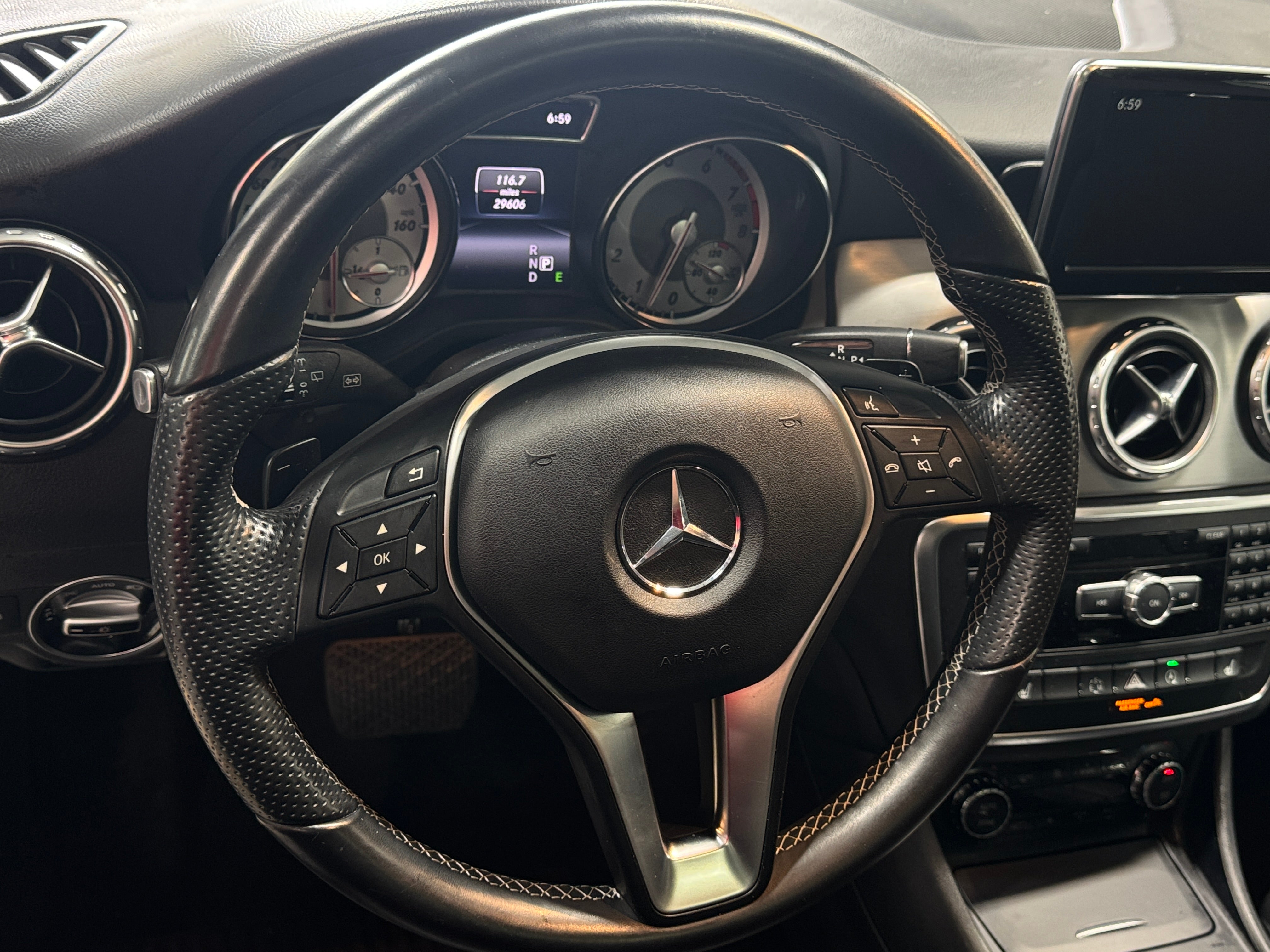 2015 Mercedes-Benz GLA 250 4
