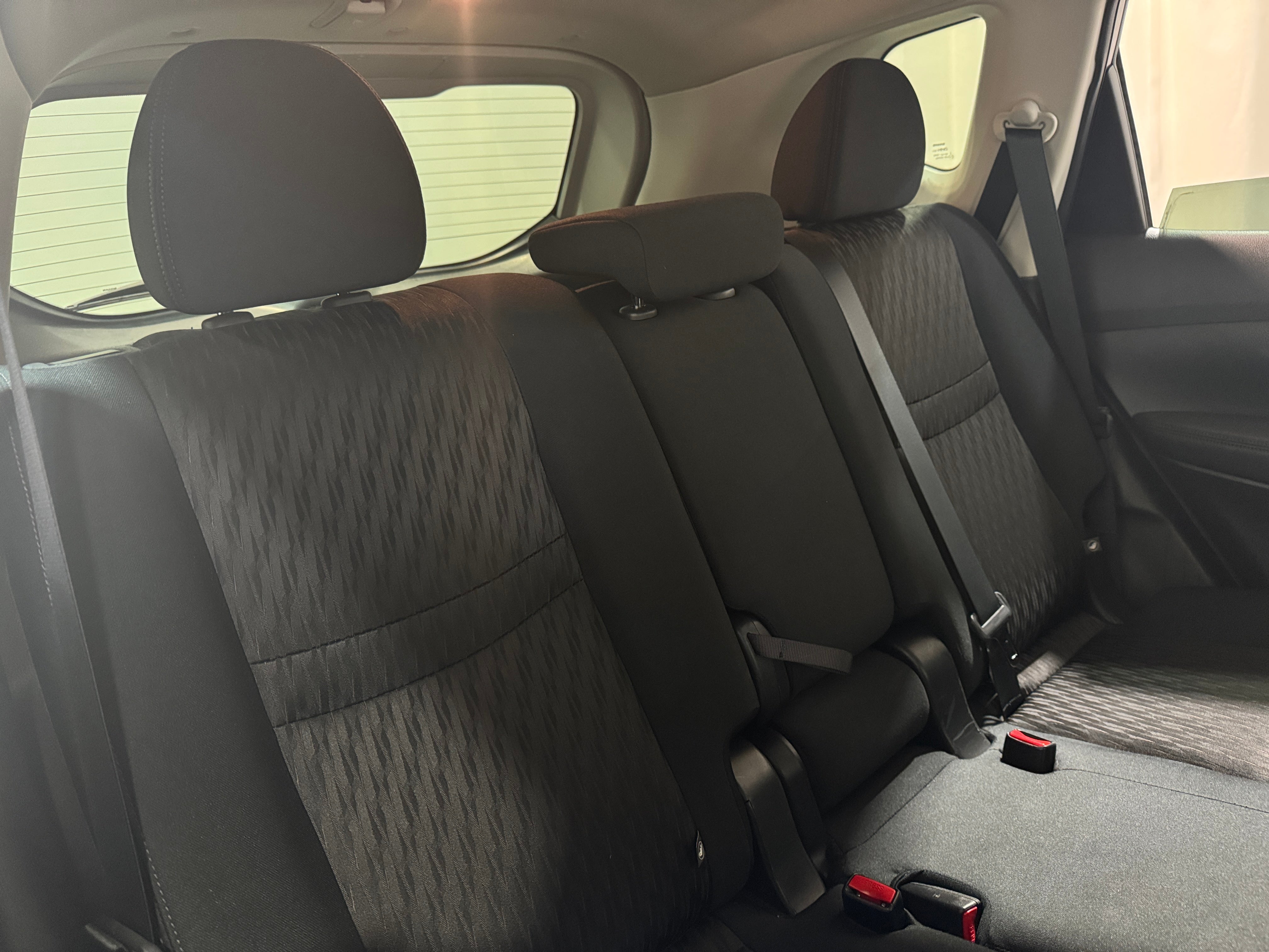 2018 Nissan Rogue SV 6