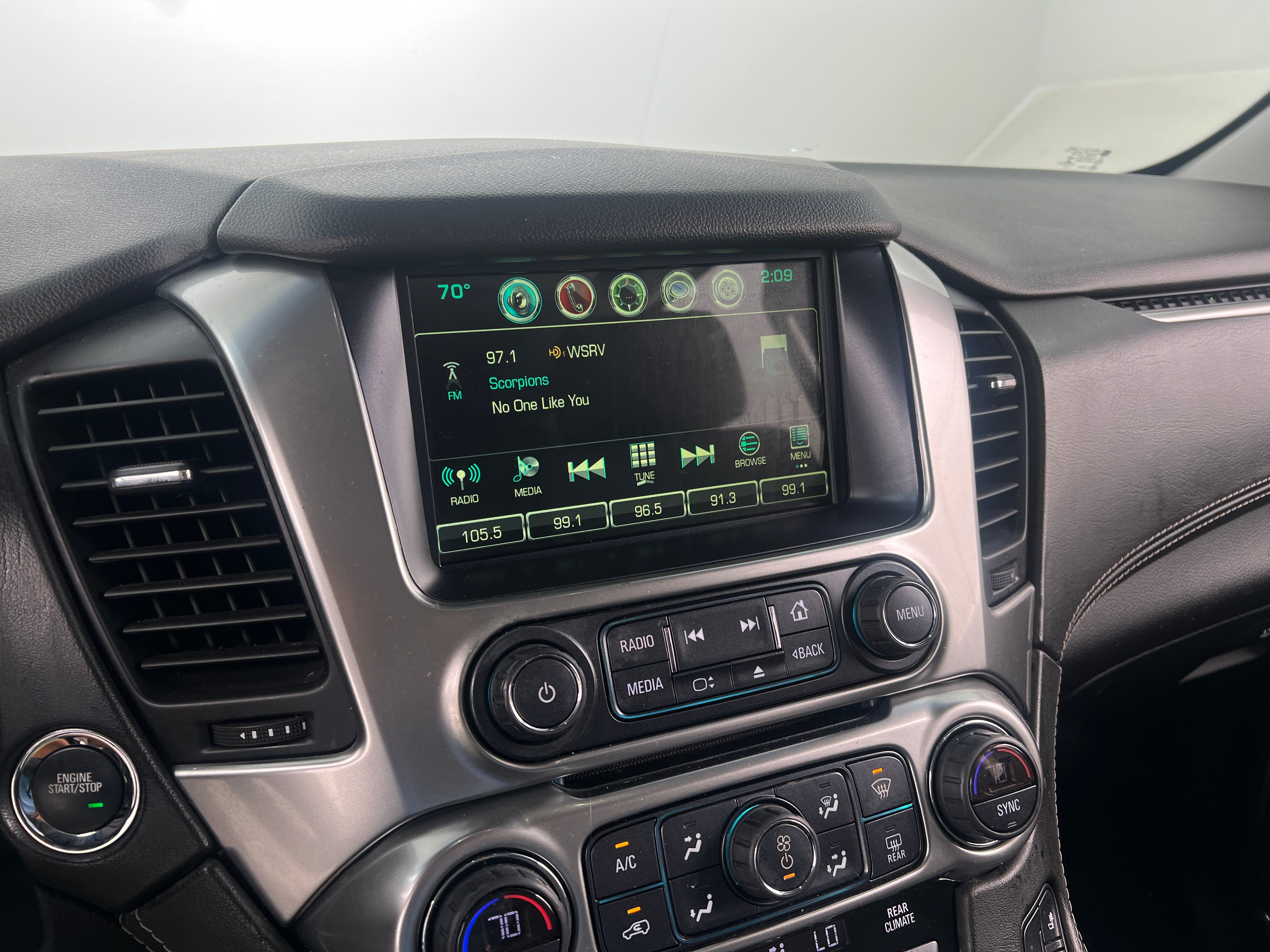 2017 Chevrolet Suburban Premier 3