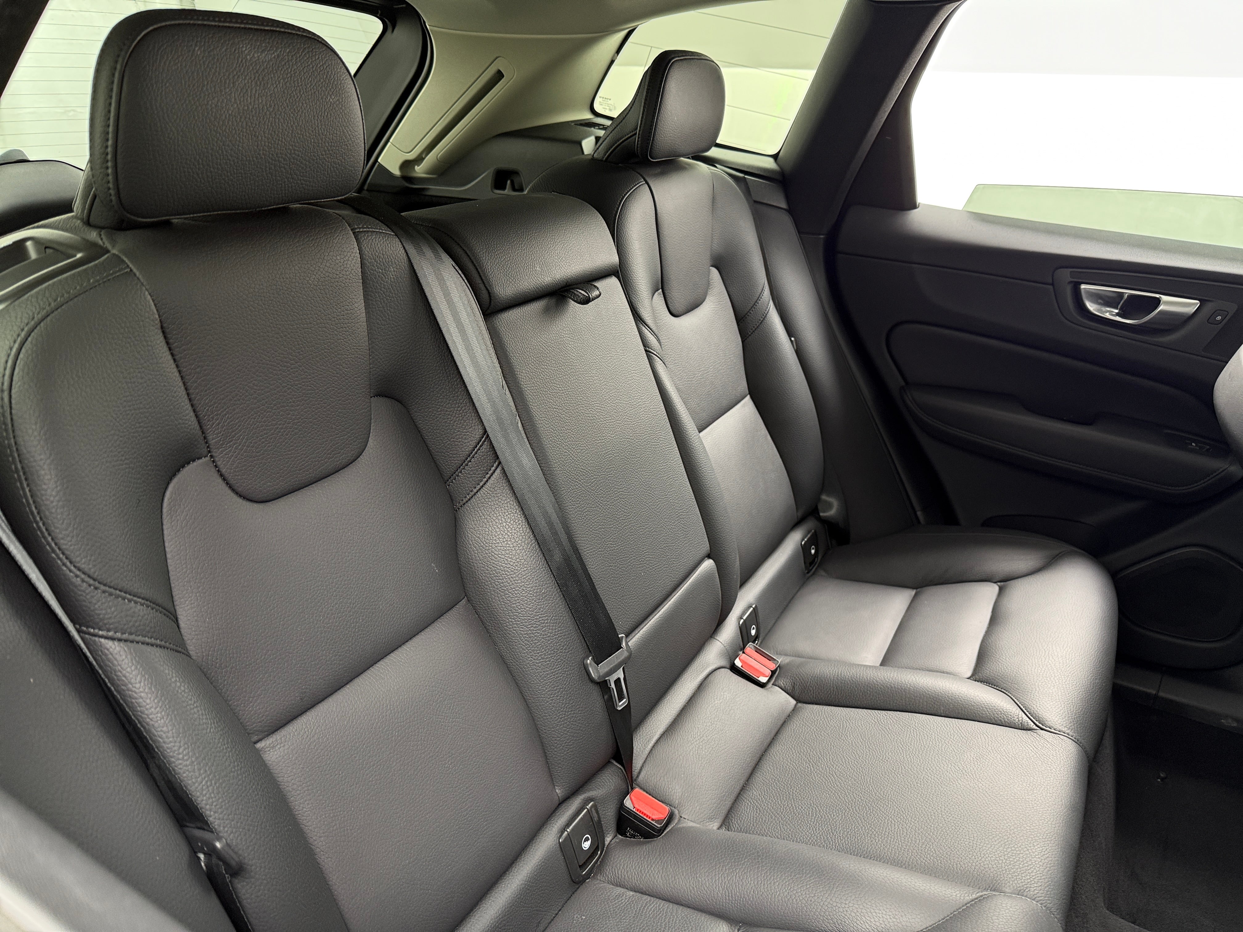 2023 Volvo XC60 B5 Plus 5