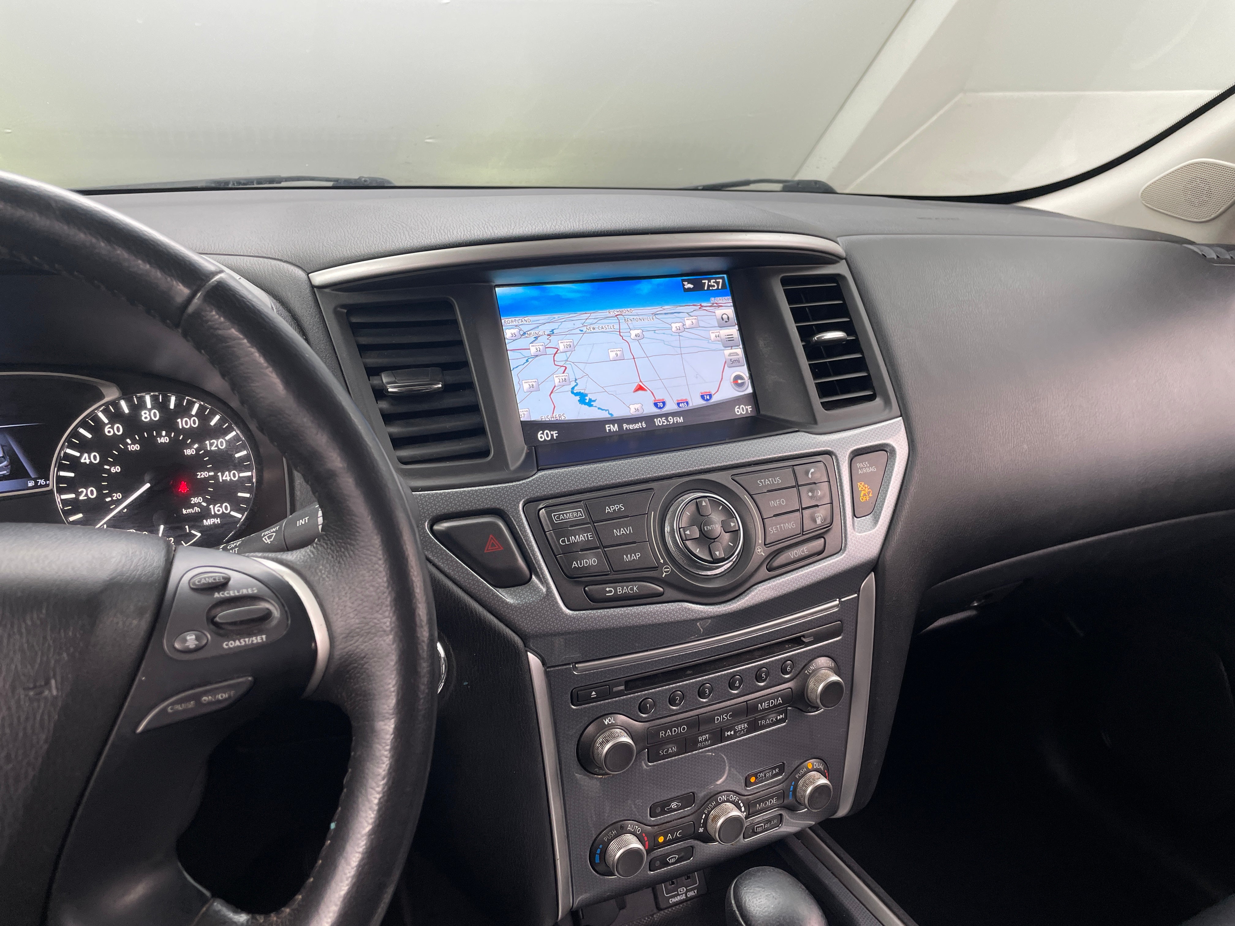 2018 Nissan Pathfinder SL 3