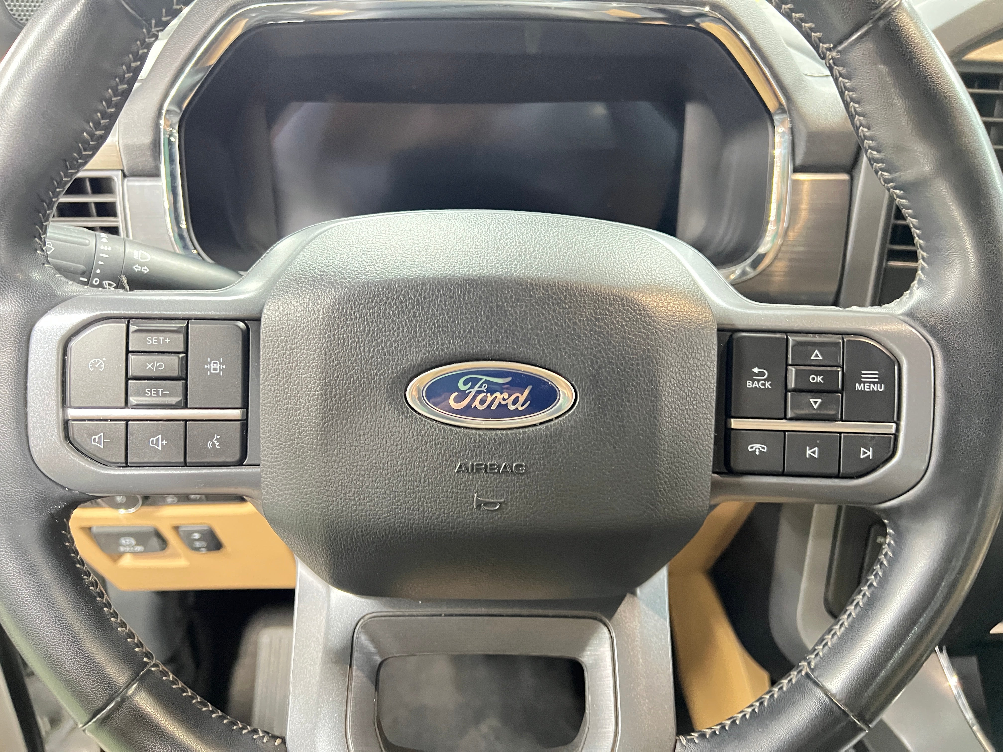 2023 Ford Econoline E-150 4