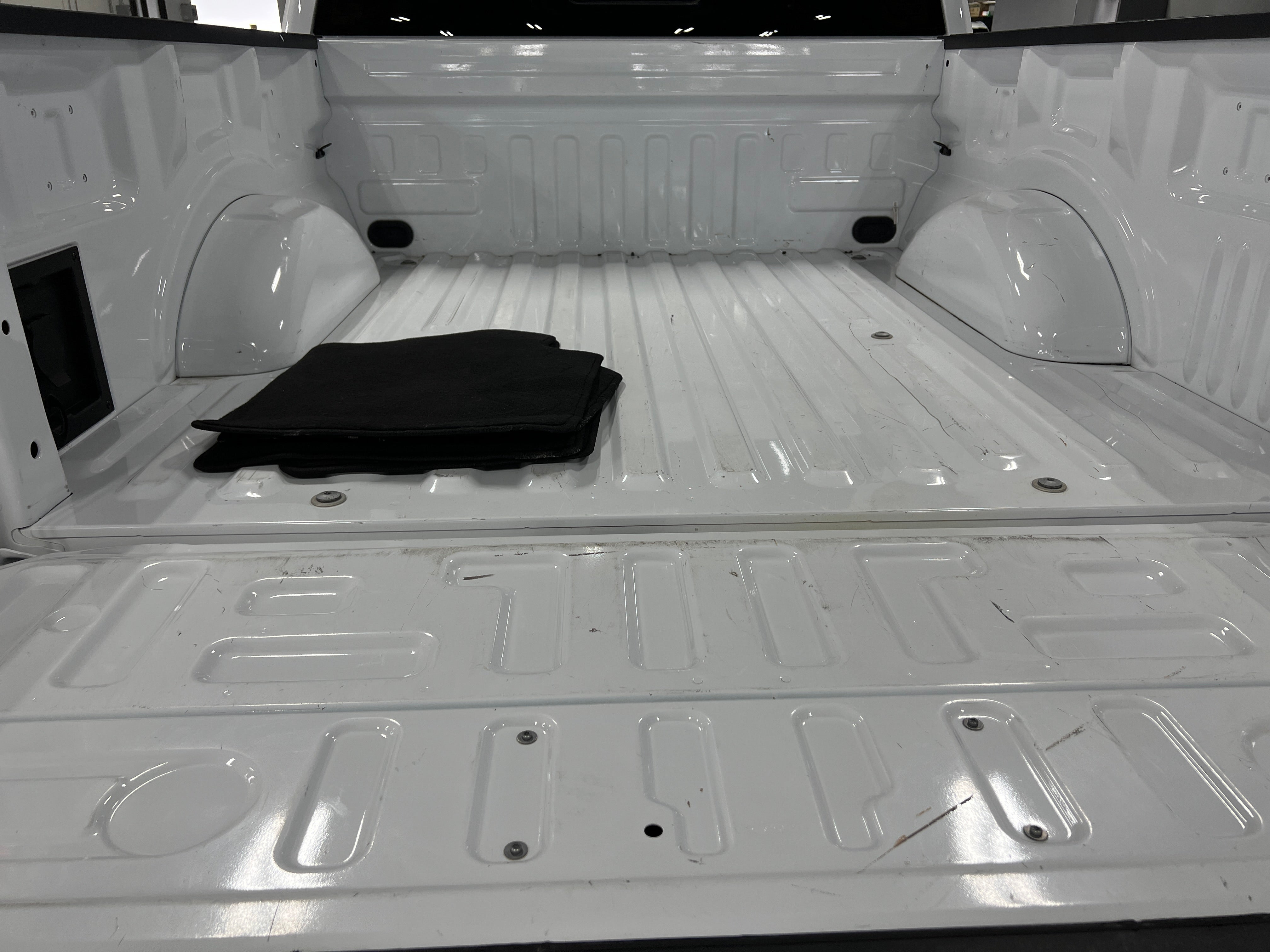 2023 Ford Econoline E-150 6