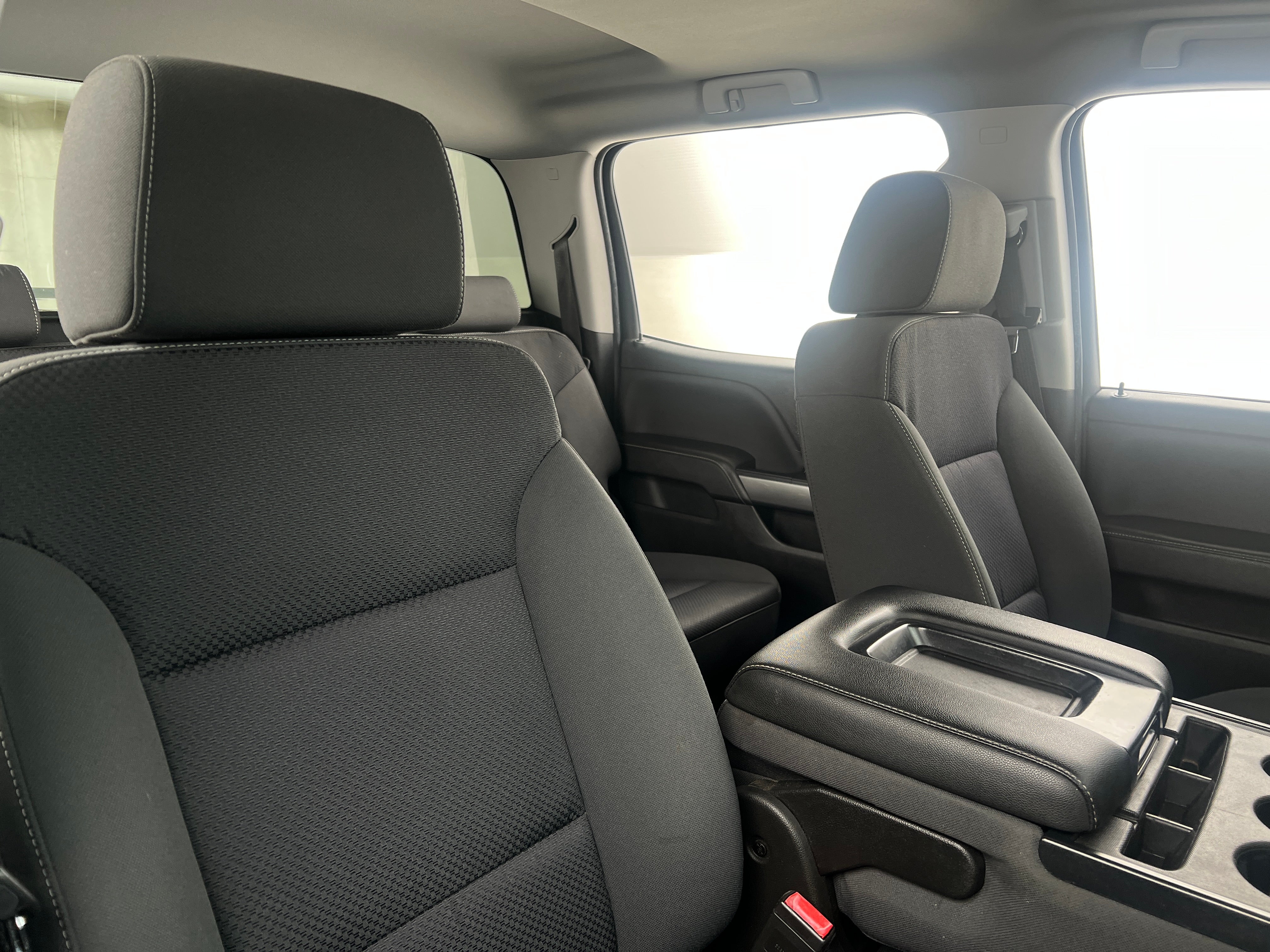 2018 Chevrolet Silverado 1500 LT 2