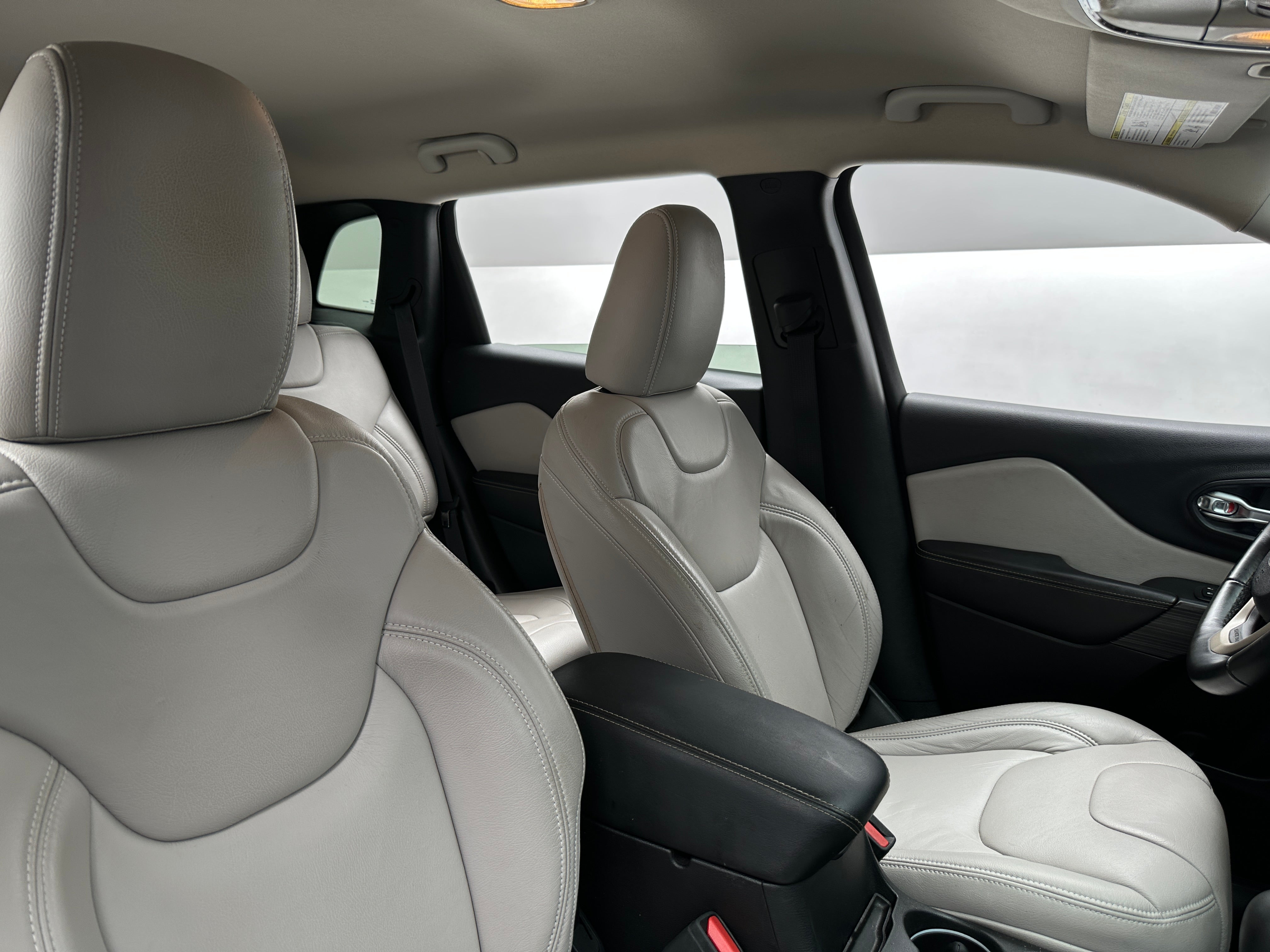 2016 Jeep Cherokee Latitude 2