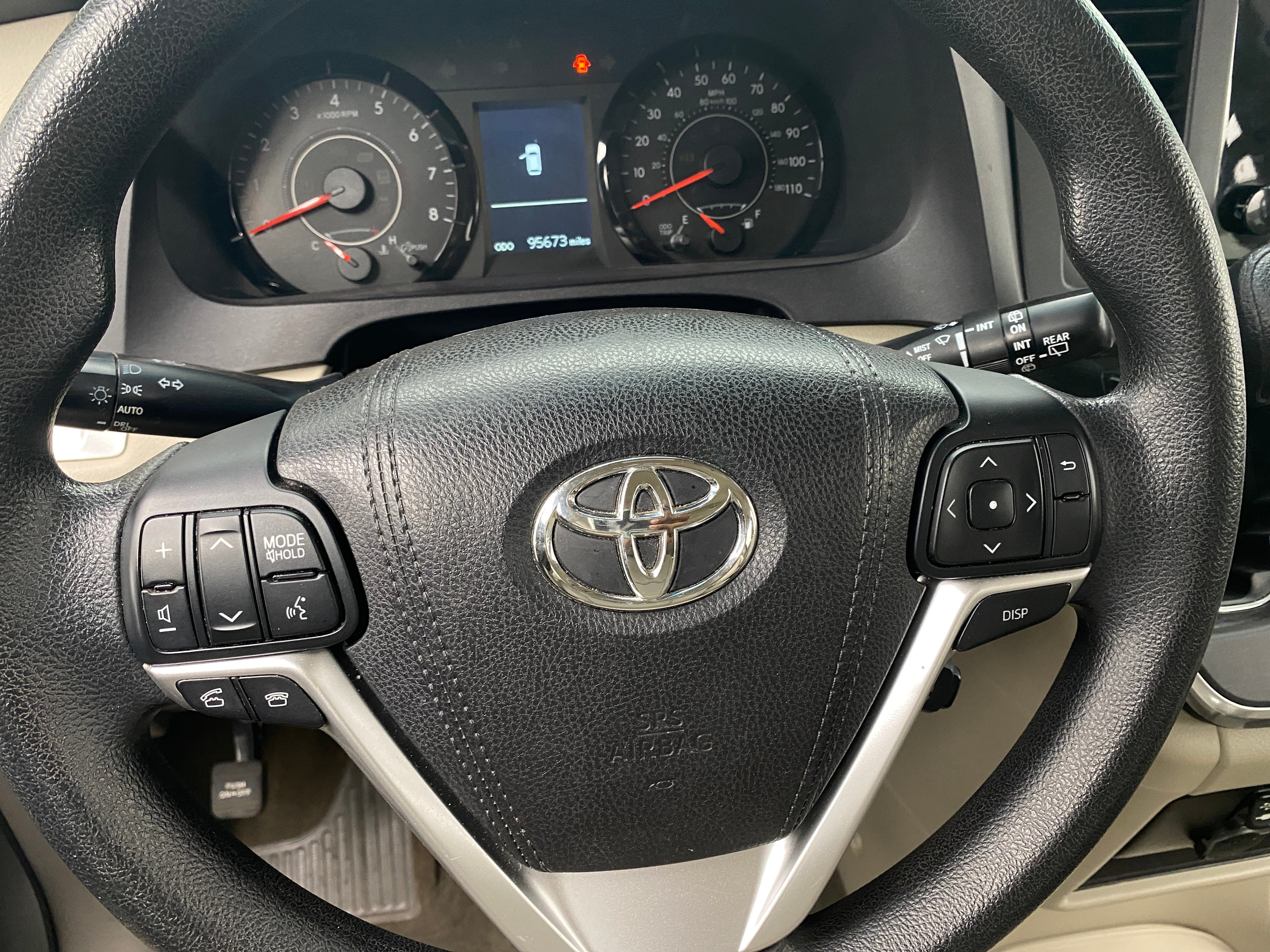 2015 Toyota Sienna LE 5